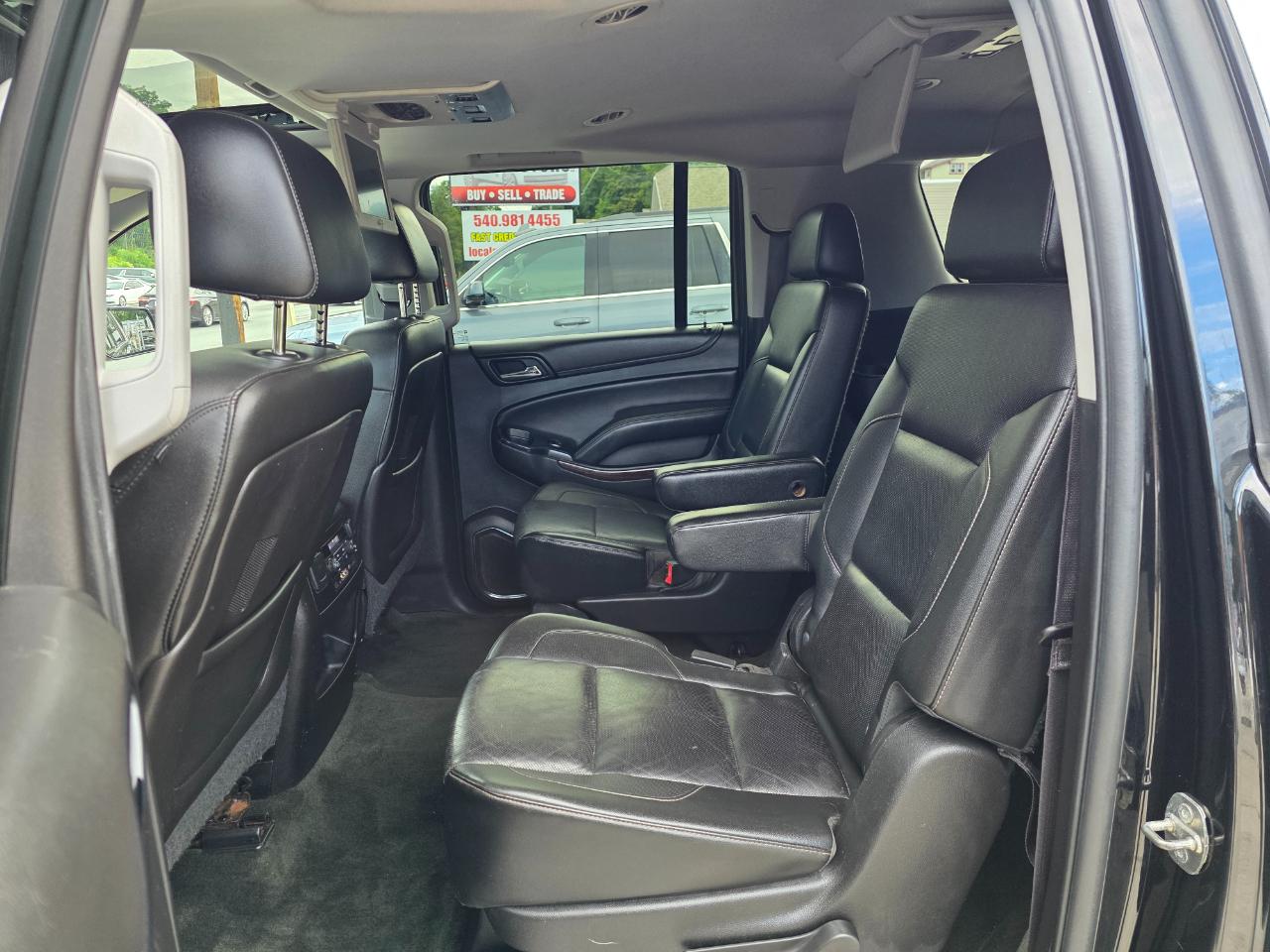 GMC Yukon XL SLT 1/2 Ton 4WD 2015
