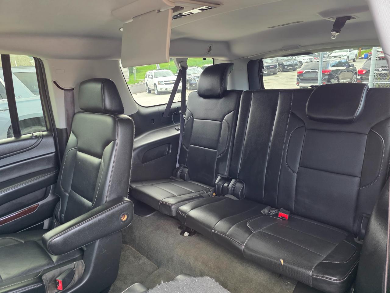 GMC Yukon XL SLT 1/2 Ton 4WD 2015