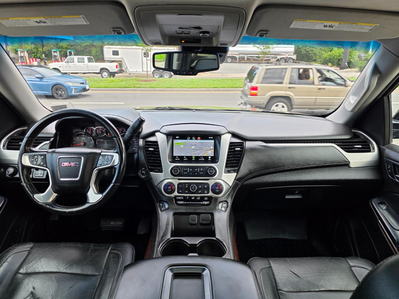 GMC Yukon XL SLT 1/2 Ton 4WD 2015