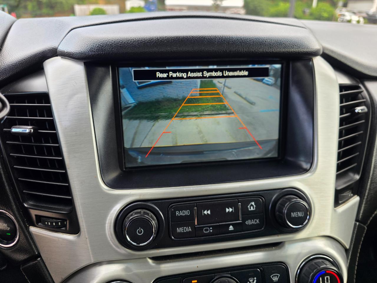 GMC Yukon XL SLT 1/2 Ton 4WD 2015