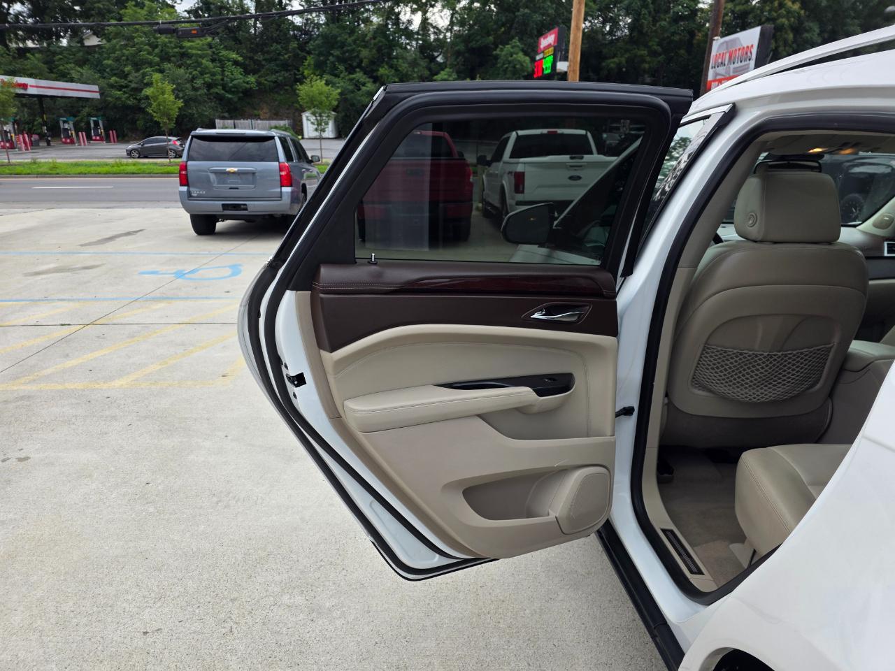 Cadillac SRX Premium Collection FWD 2016