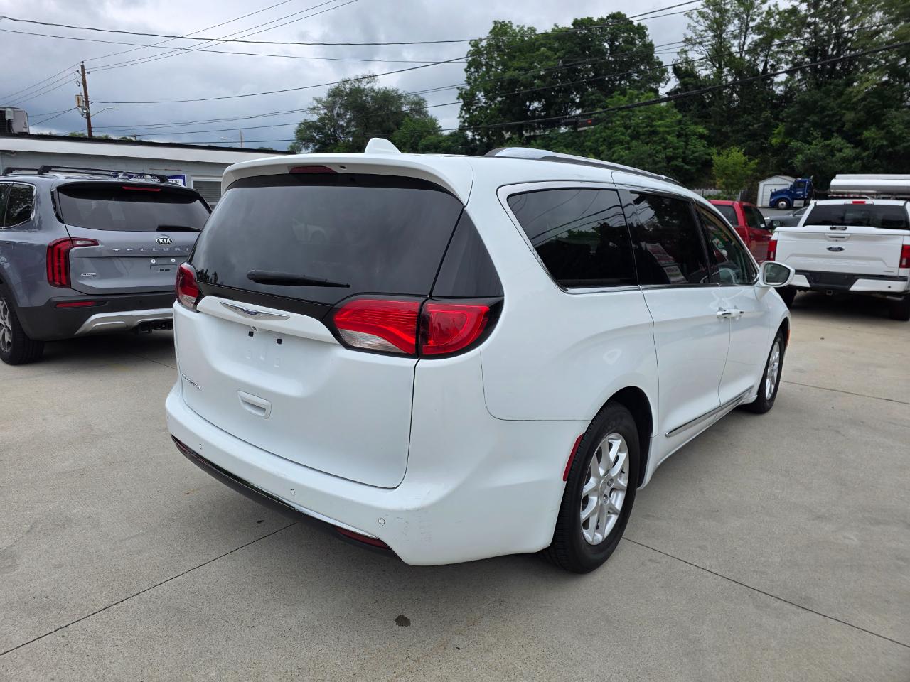 Chrysler Pacifica Touring-L 2020