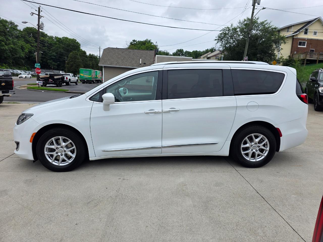 Chrysler Pacifica Touring-L 2020