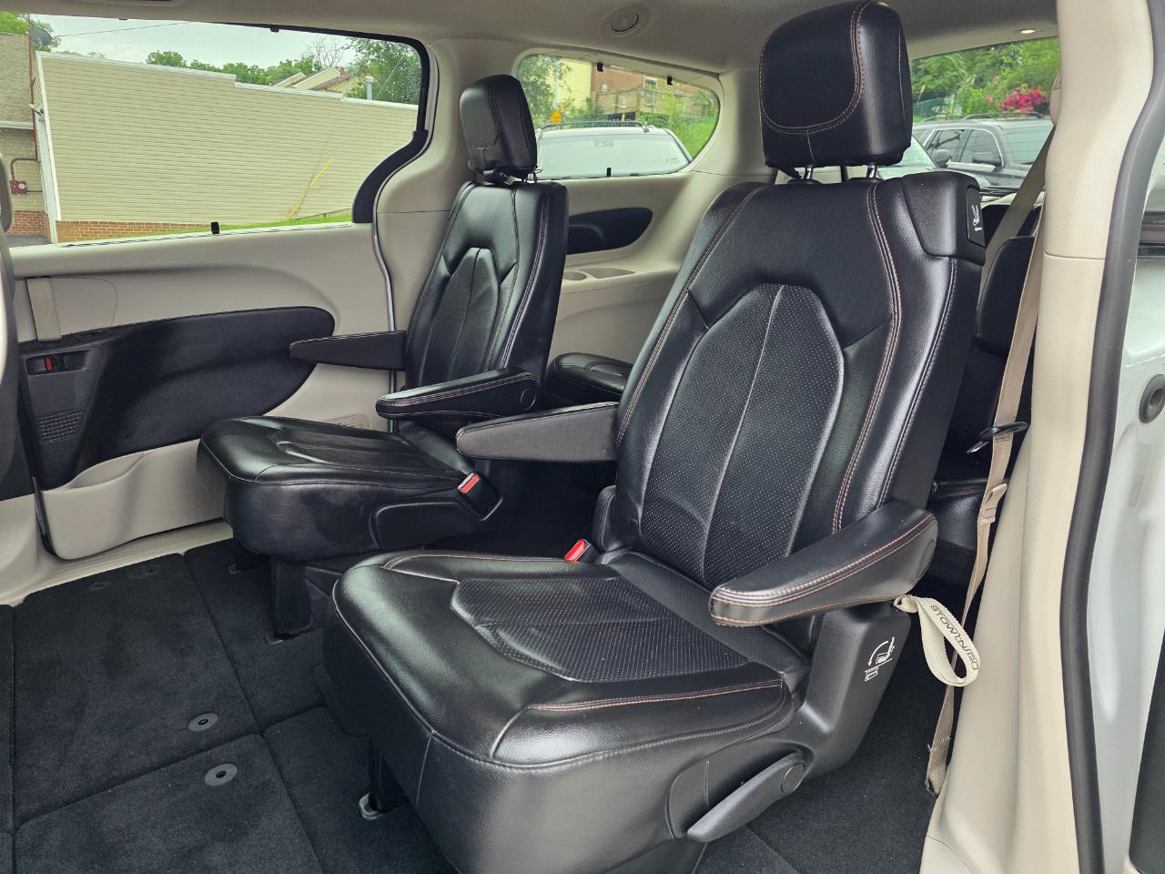 Chrysler Pacifica Touring-L 2020