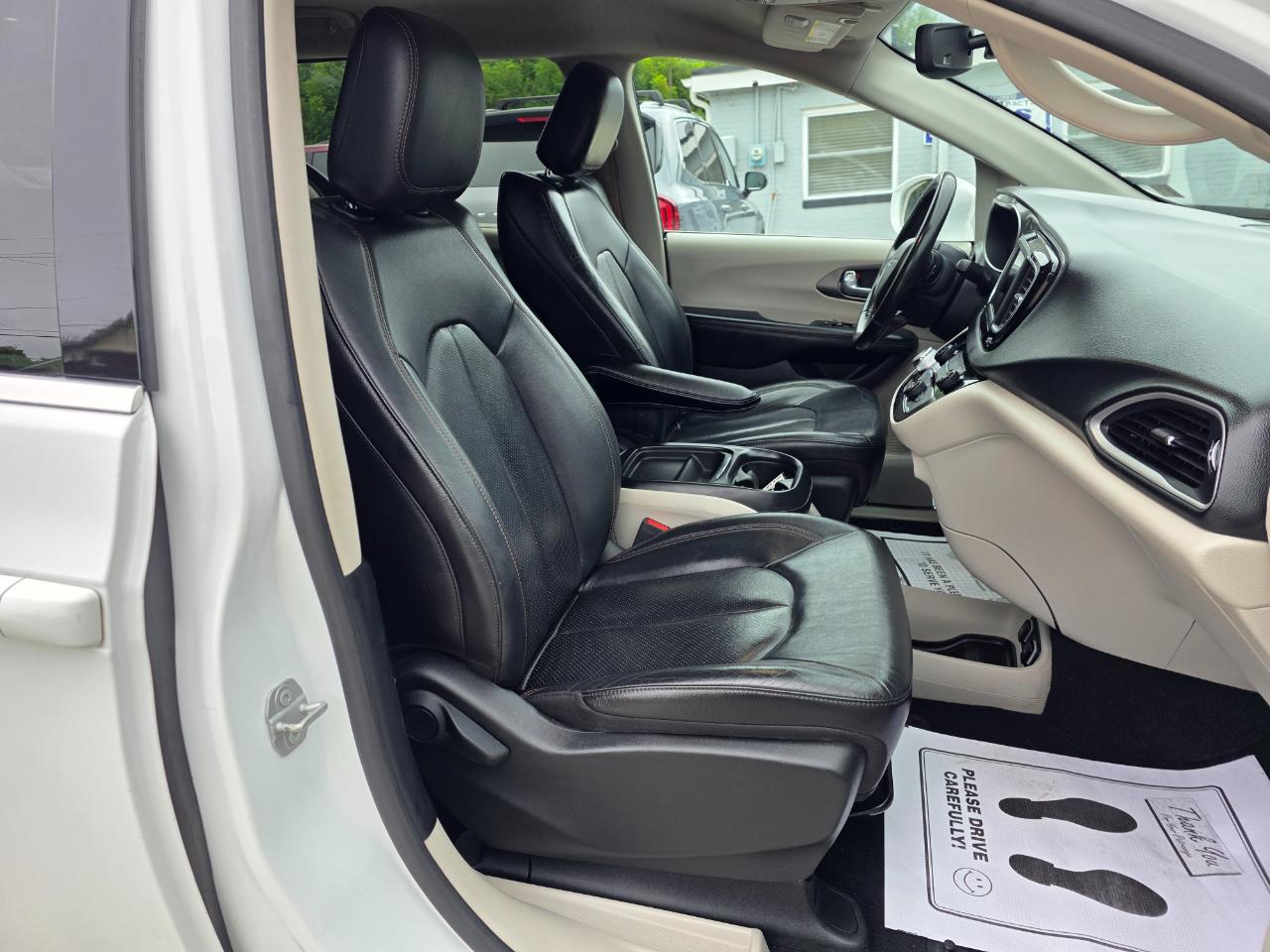 Chrysler Pacifica Touring-L 2020
