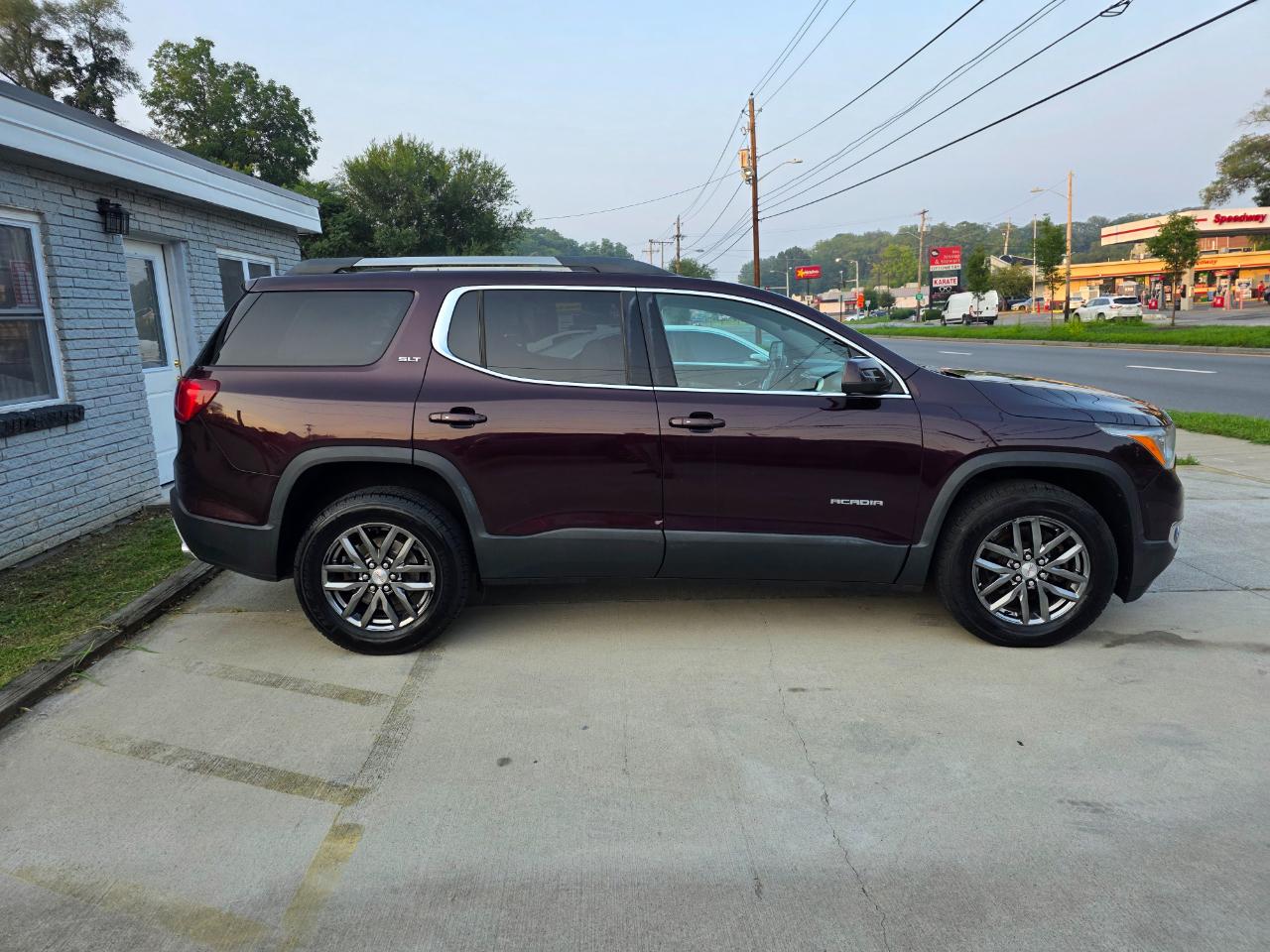 GMC Acadia SLT-1 FWD 2017