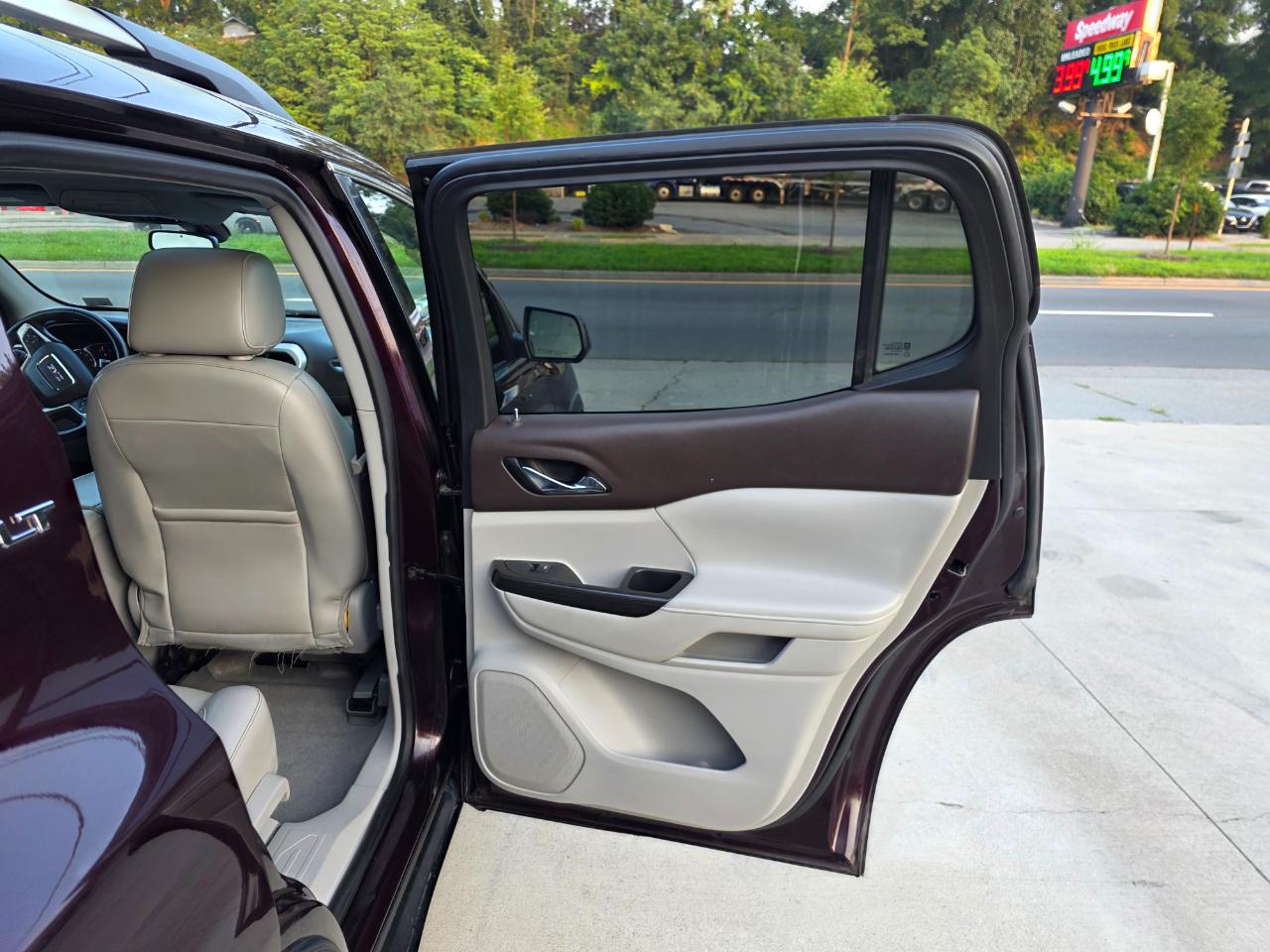 GMC Acadia SLT-1 FWD 2017