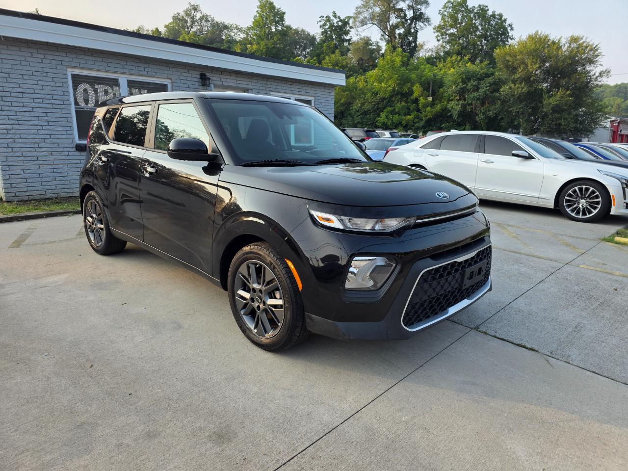 Kia Soul LX CVT 2021