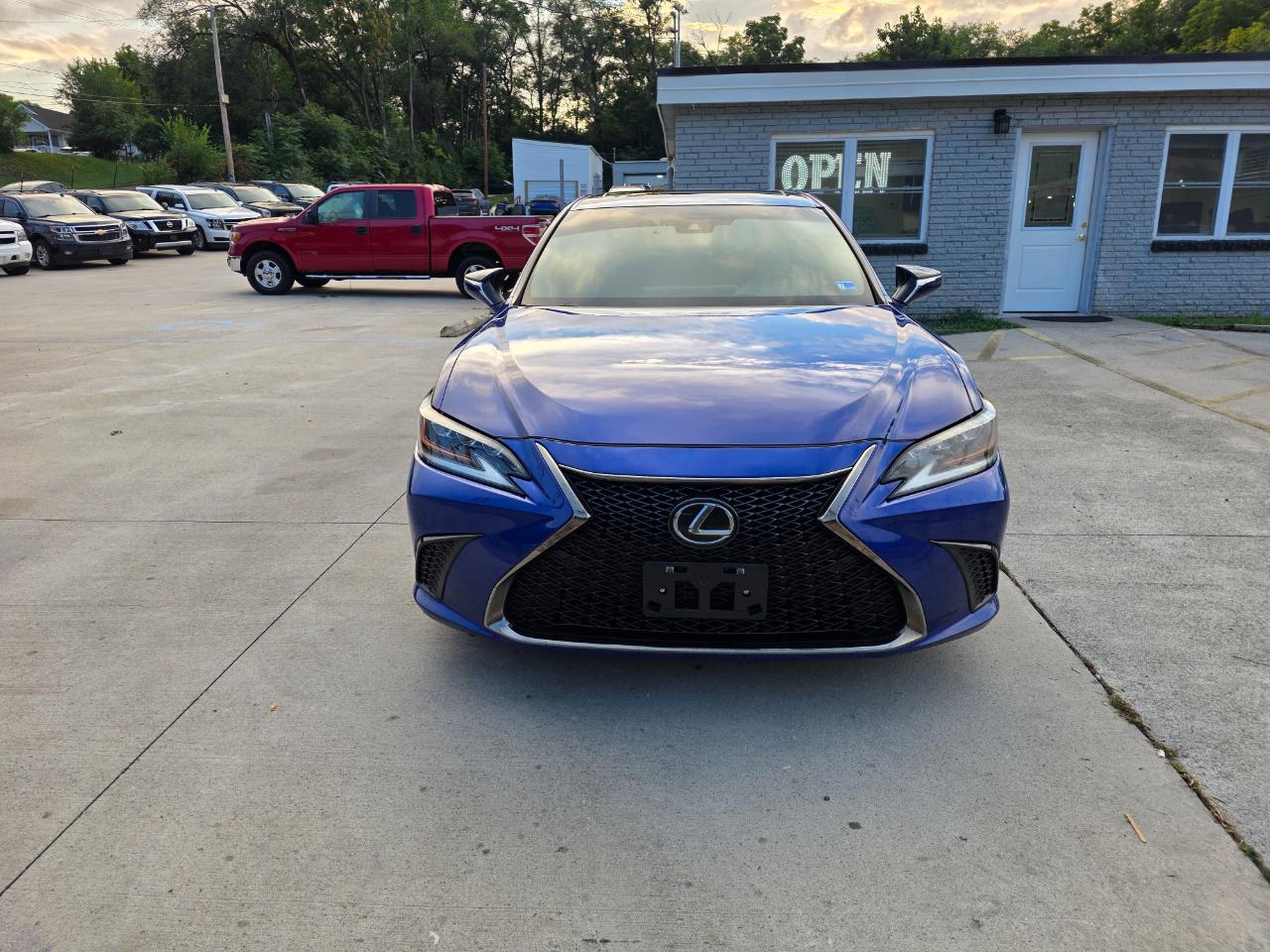 Lexus ES 350 Luxury 2019