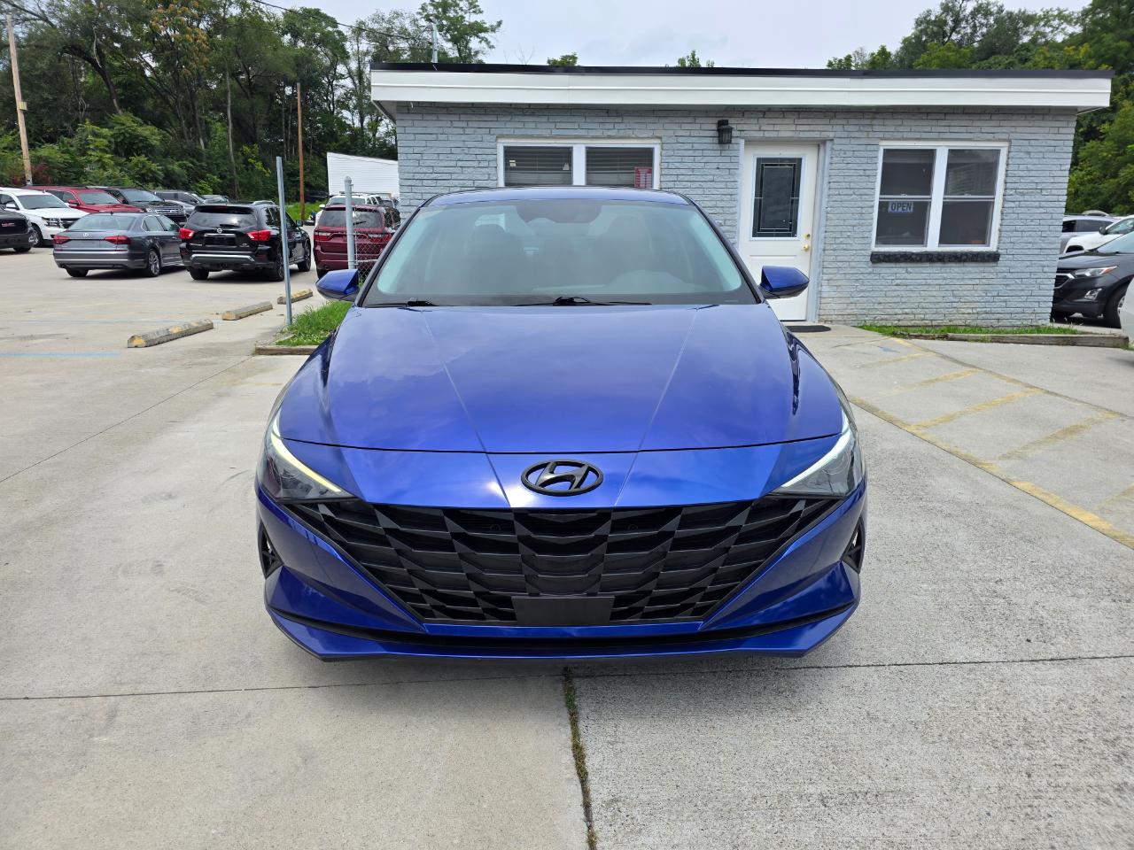 Hyundai Elantra SEL 2021