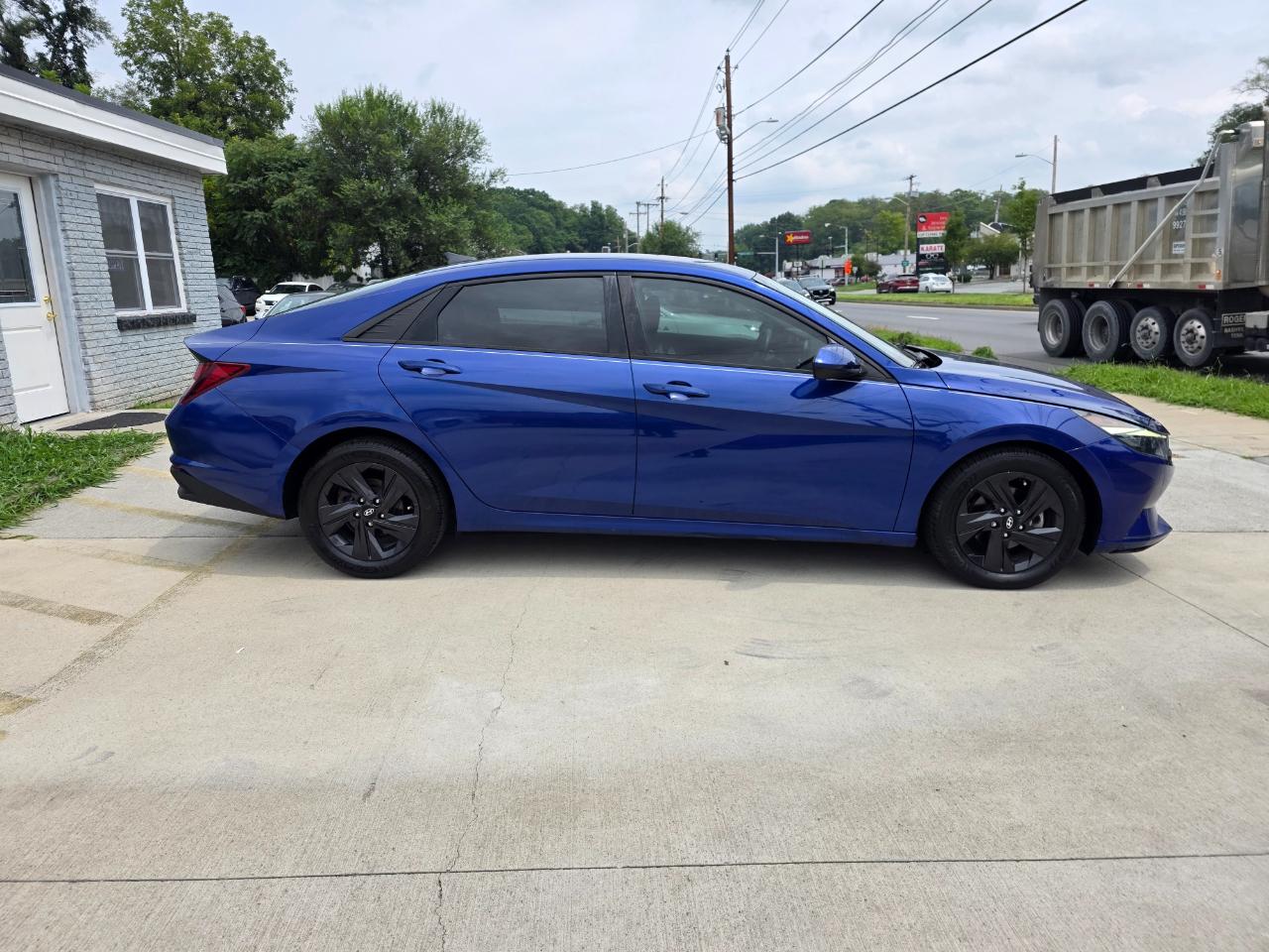Hyundai Elantra SEL 2021