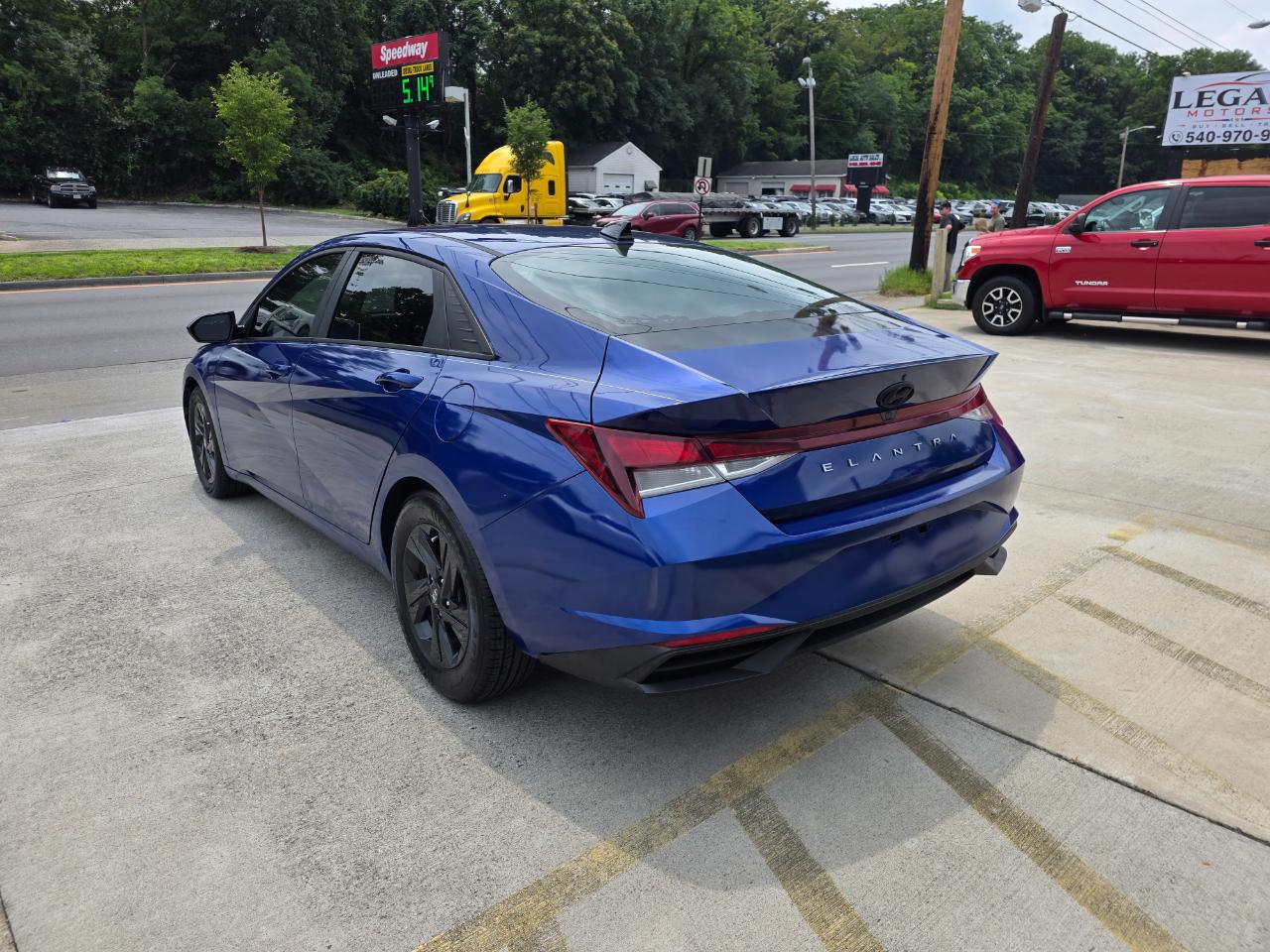 Hyundai Elantra SEL 2021
