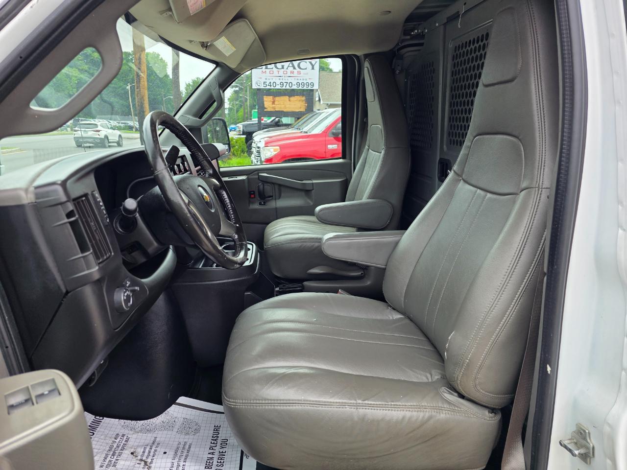 Chevrolet Express 3500 Cargo 2017