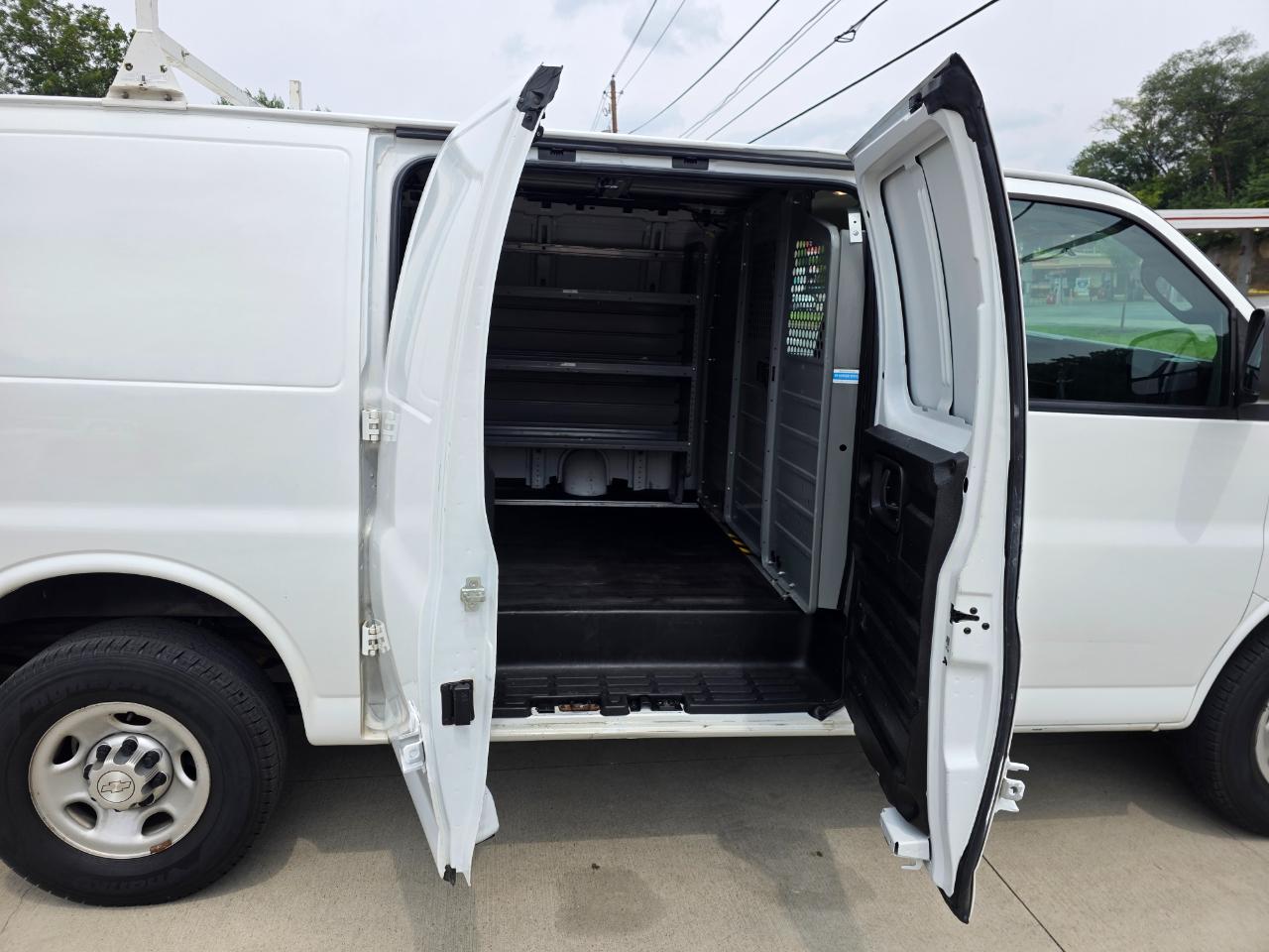 Chevrolet Express 3500 Cargo 2017