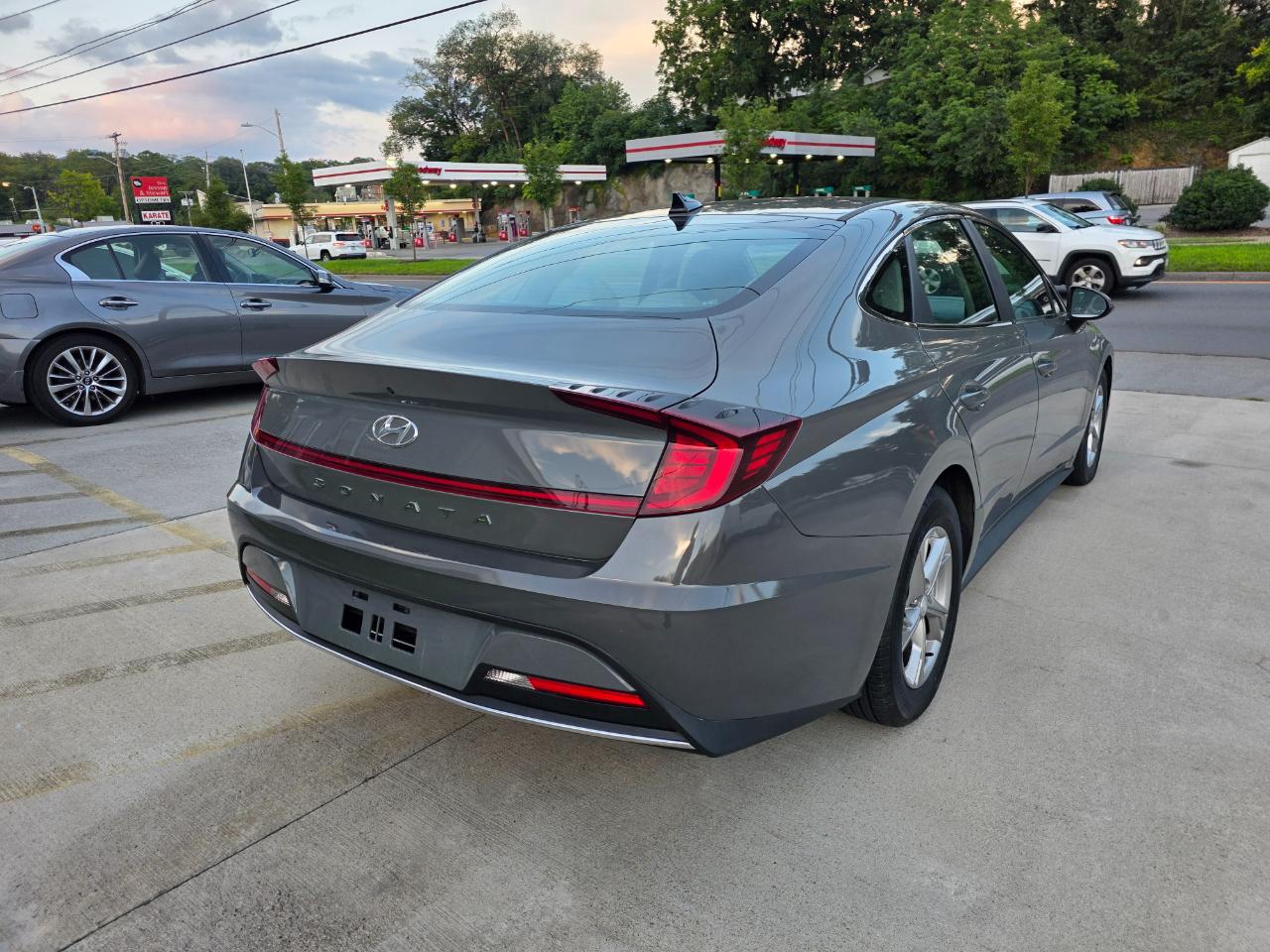 Hyundai Sonata SE 2021