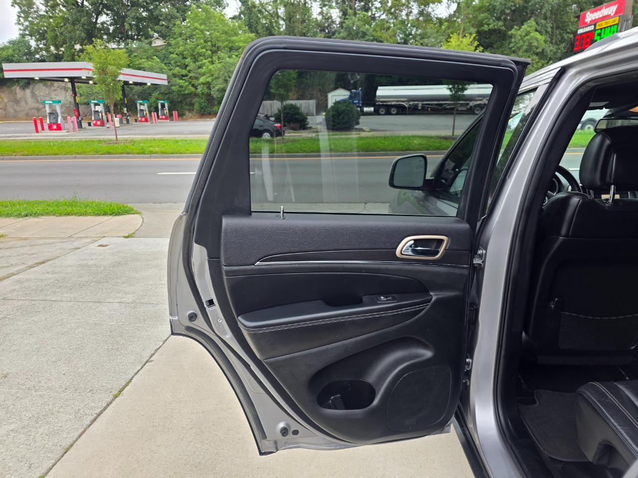 Jeep Grand Cherokee Limited 4WD 2015