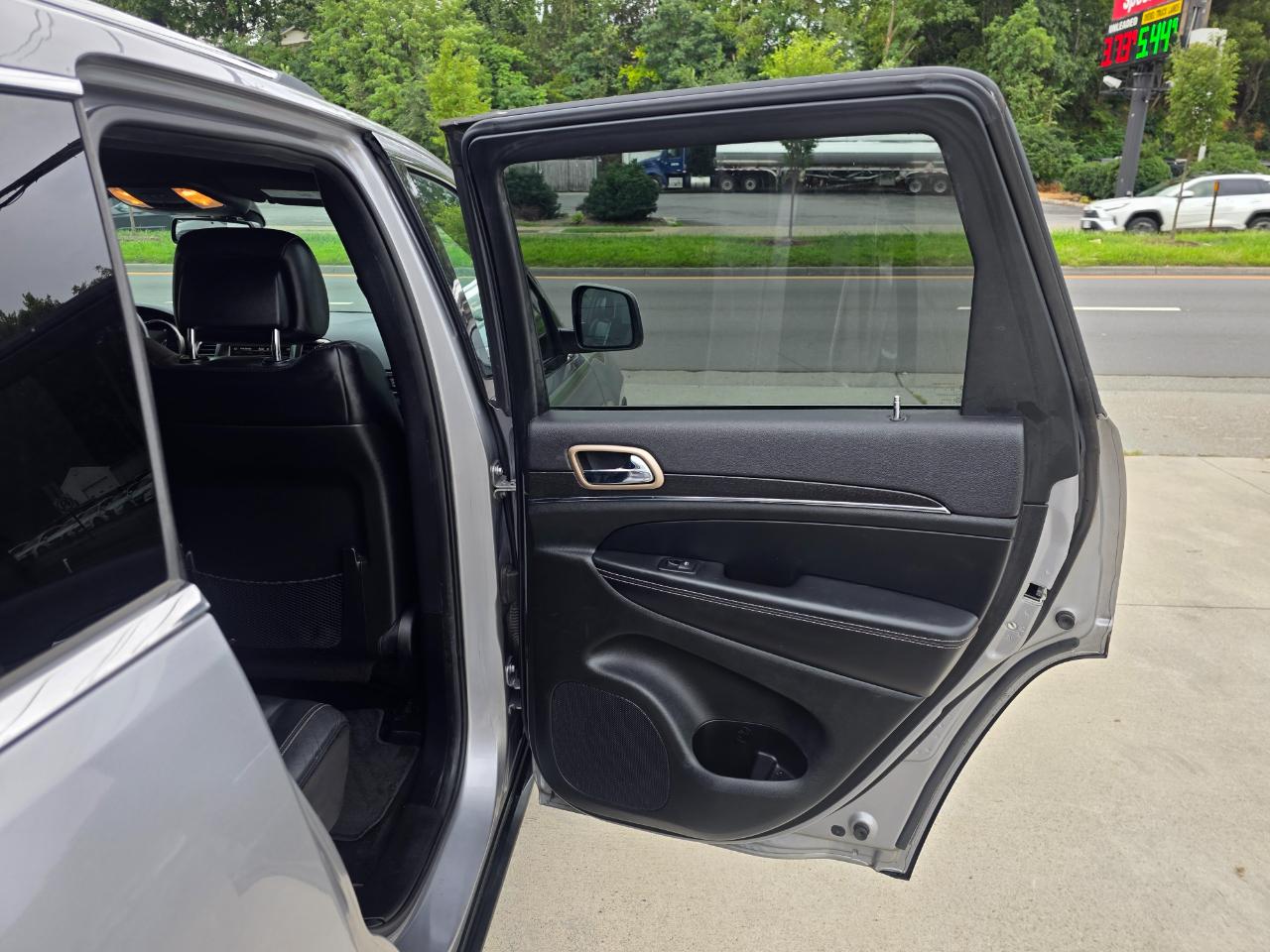 Jeep Grand Cherokee Limited 4WD 2015