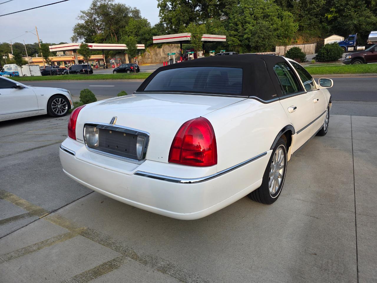 Lincoln Town Car Signature 2007
