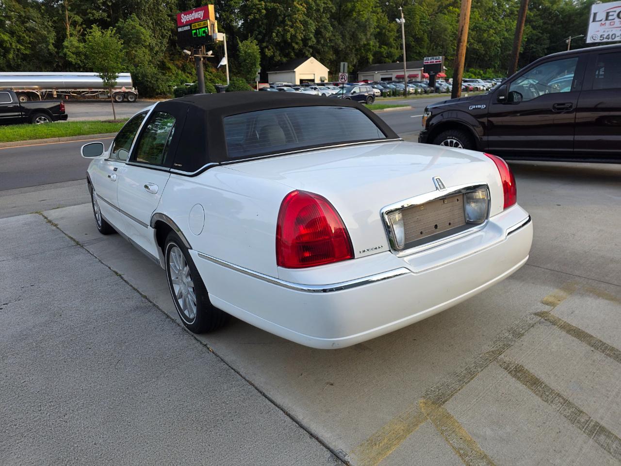 Lincoln Town Car Signature 2007