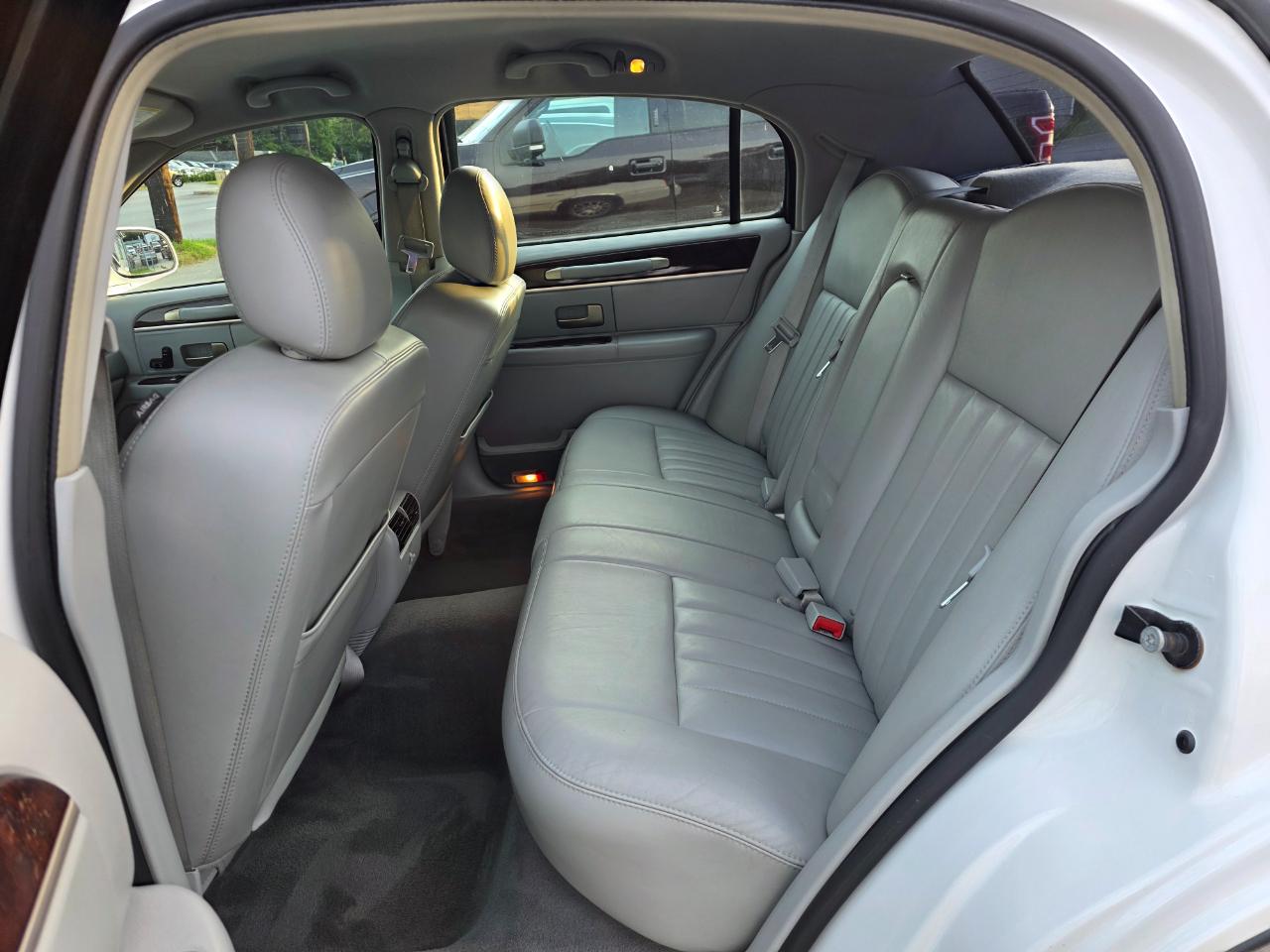 Lincoln Town Car Signature 2007