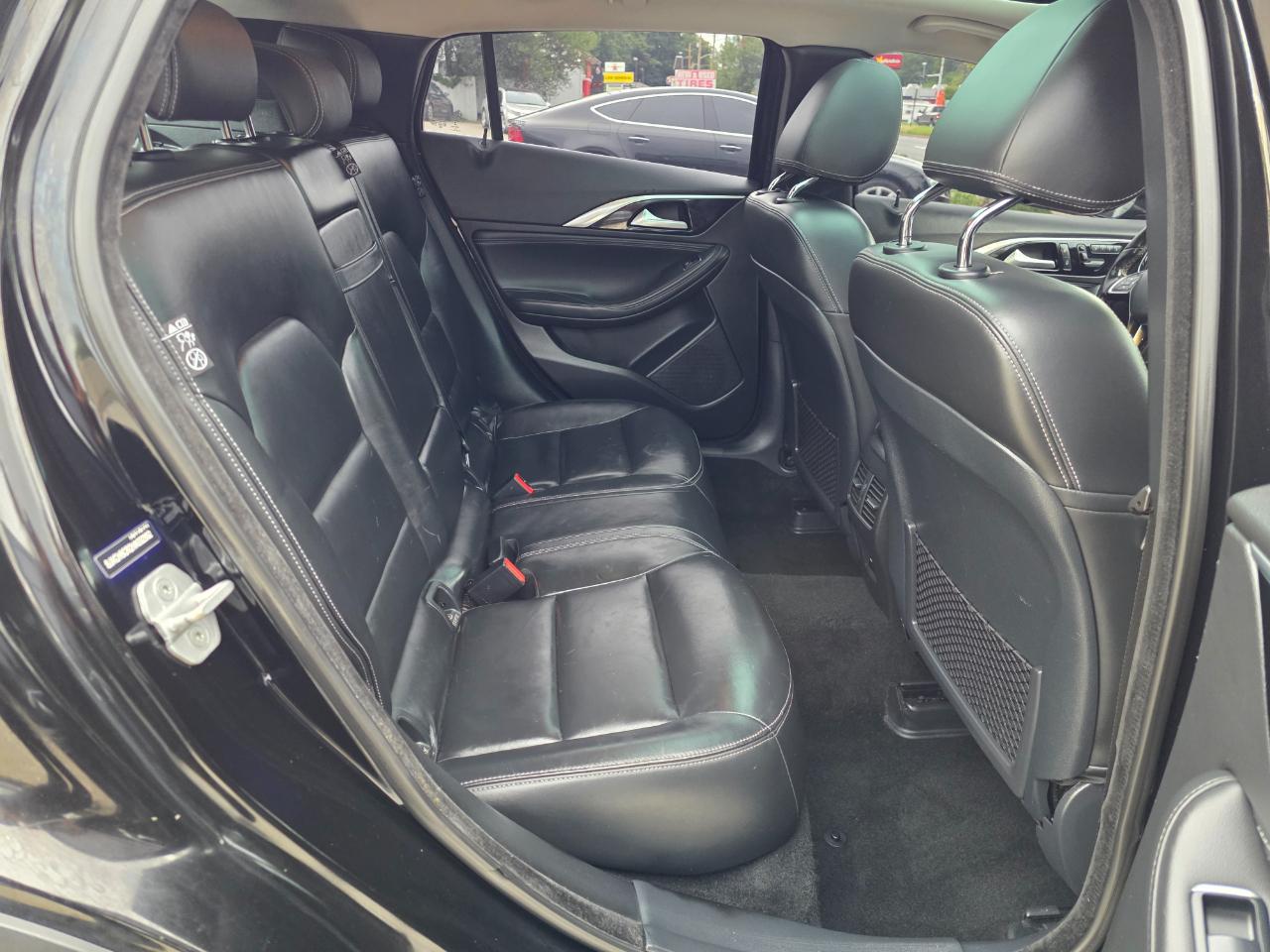 Infiniti QX30 Luxury AWD 2017