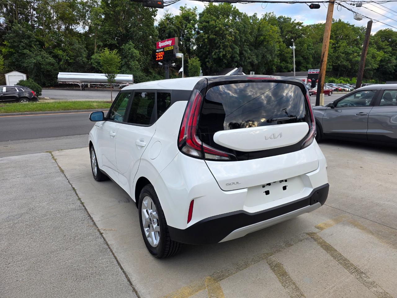 Kia Soul LX CVT 2023