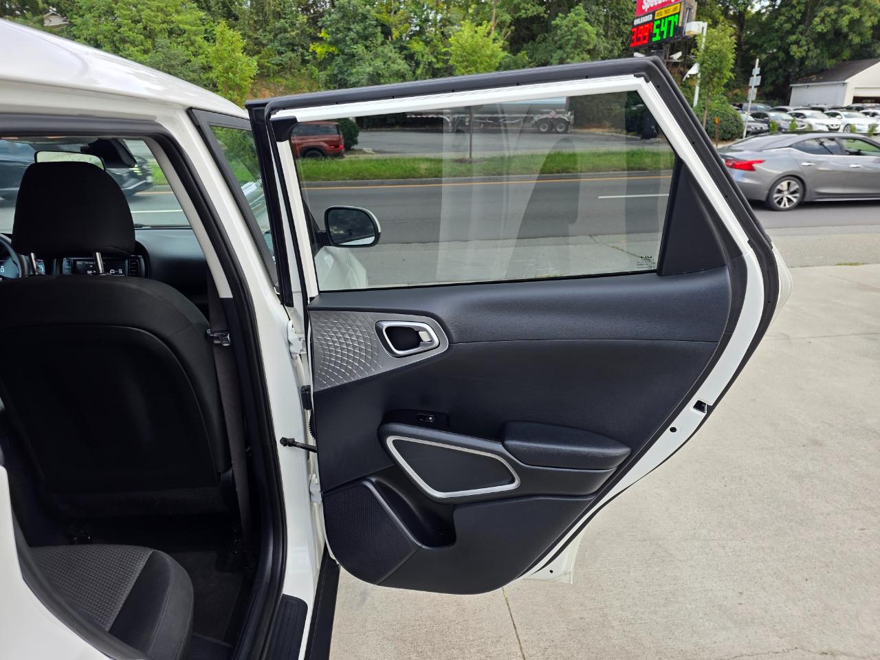 Kia Soul LX CVT 2023