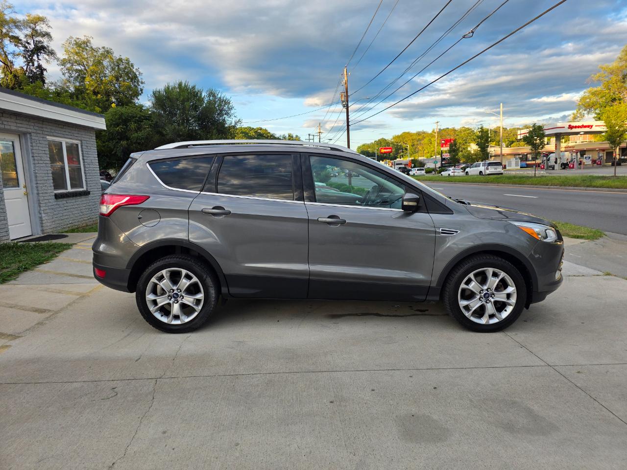 Ford Escape Titanium 4WD 2014