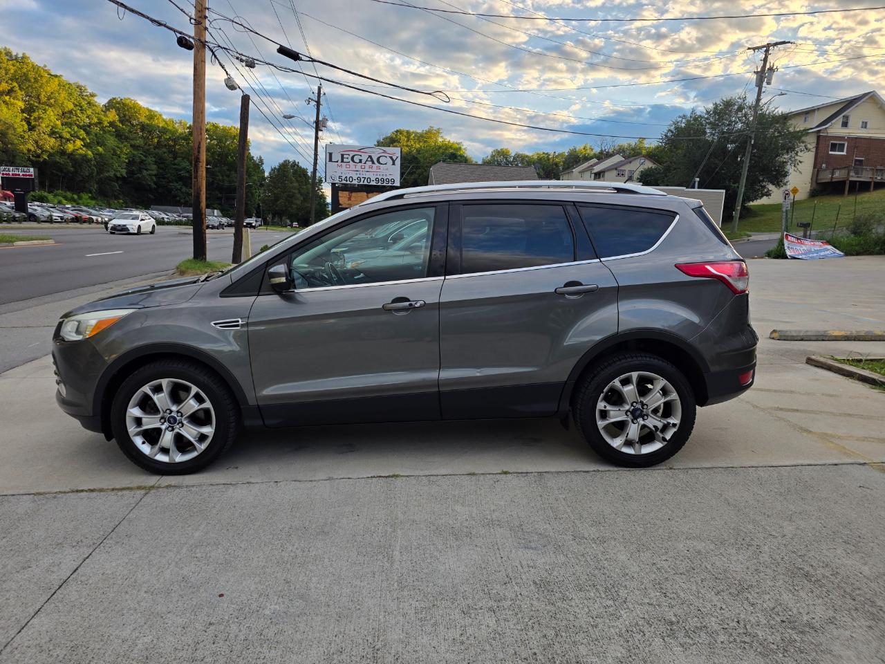 Ford Escape Titanium 4WD 2014