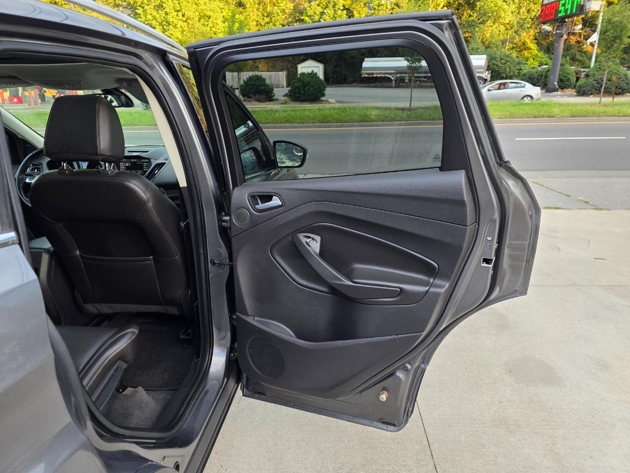 Ford Escape Titanium 4WD 2014