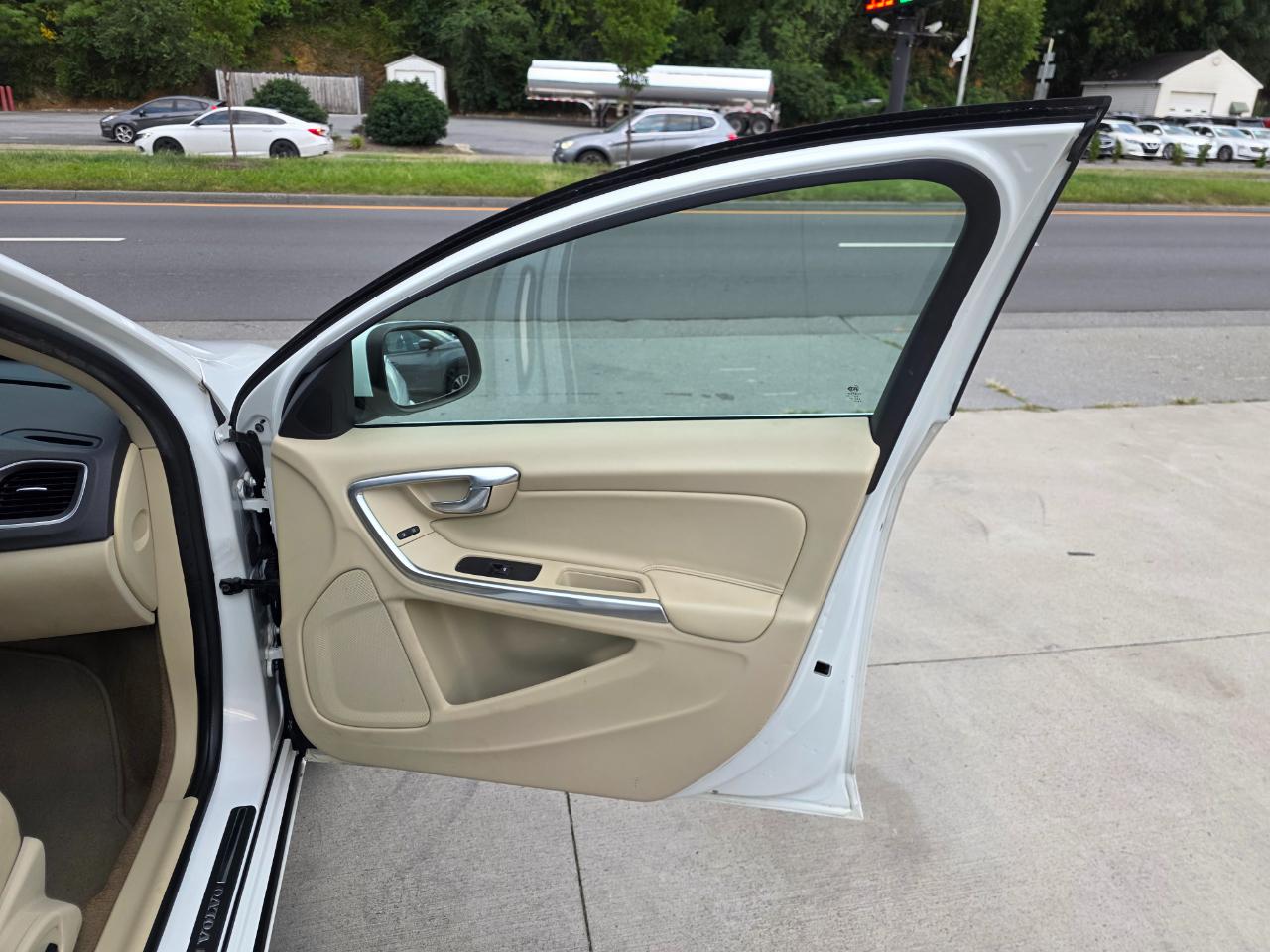 Volvo S60 2.5 Premier 4WD 2015