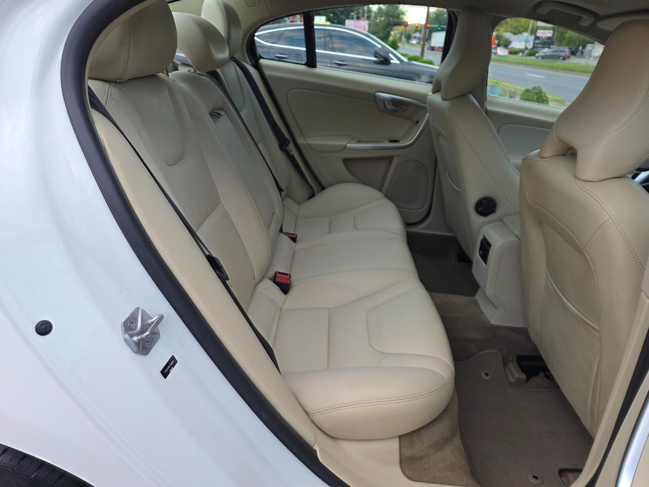 Volvo S60 2.5 Premier 4WD 2015