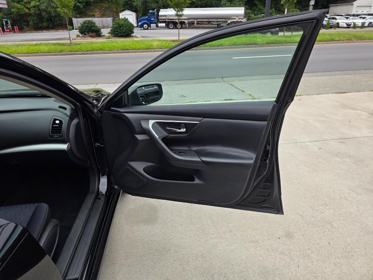Nissan Altima 2.5 SV 2018