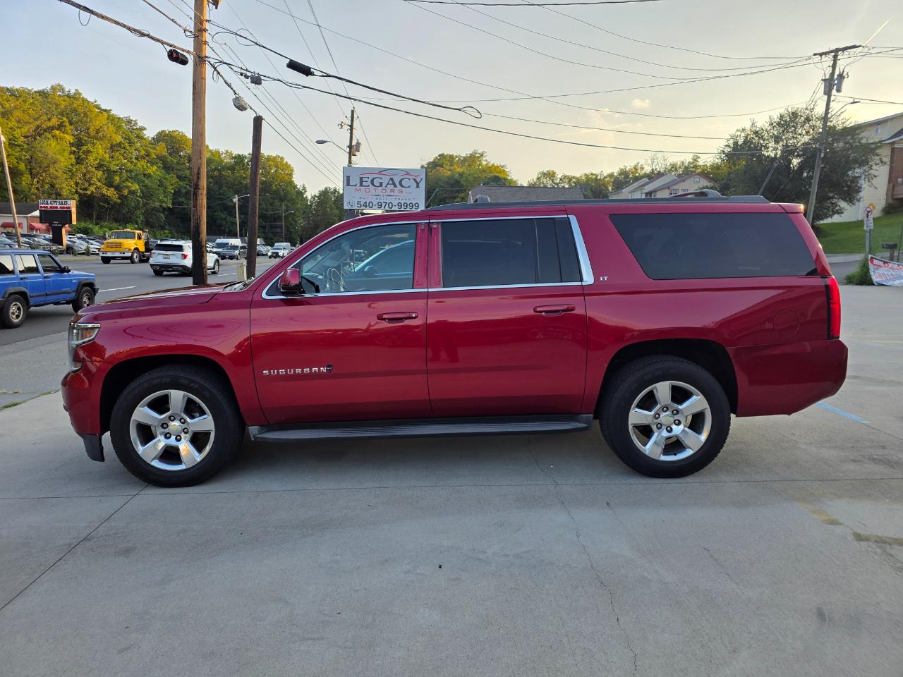 Chevrolet Suburban LT 1500 4WD 2015