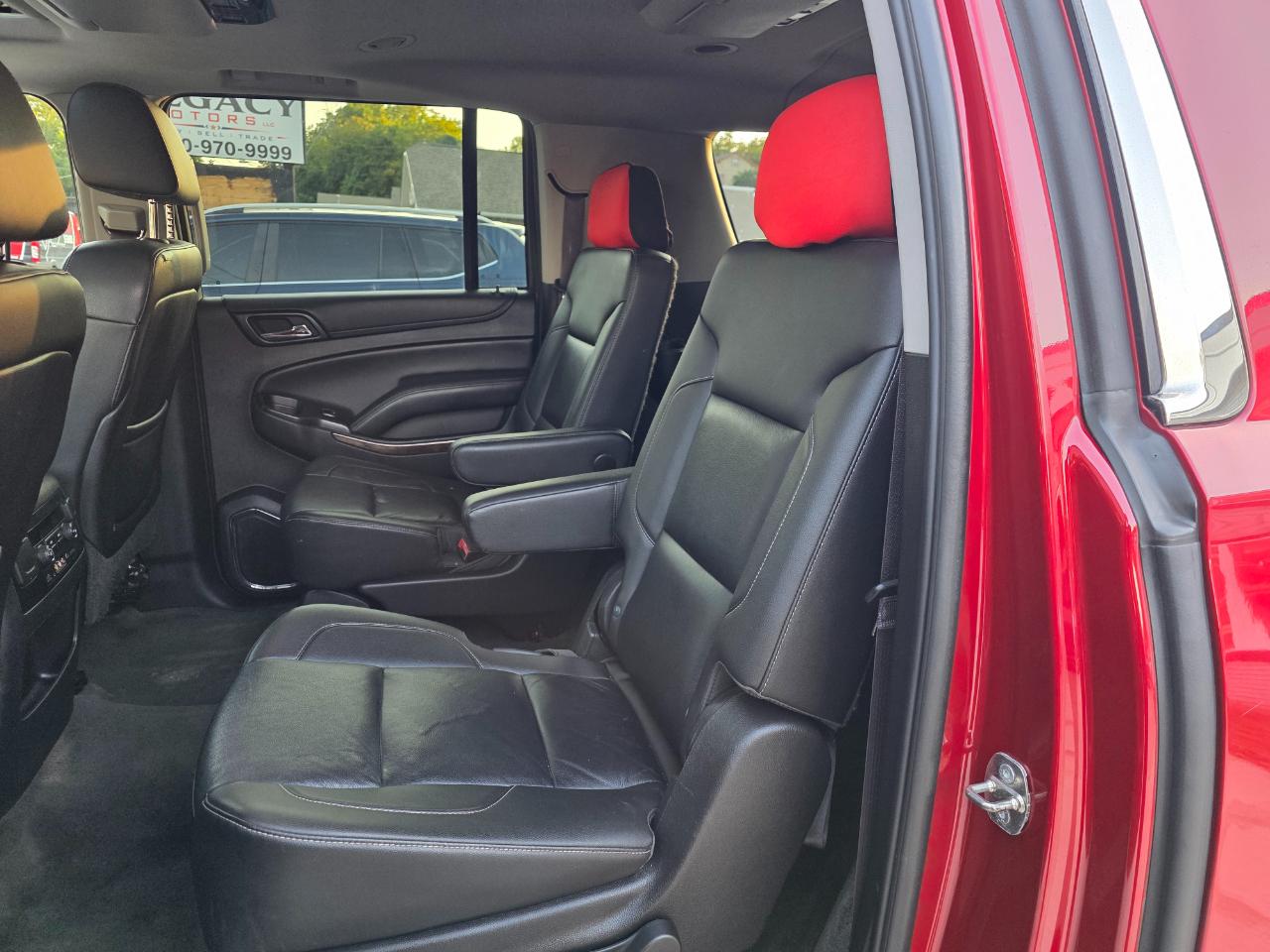 Chevrolet Suburban LT 1500 4WD 2015