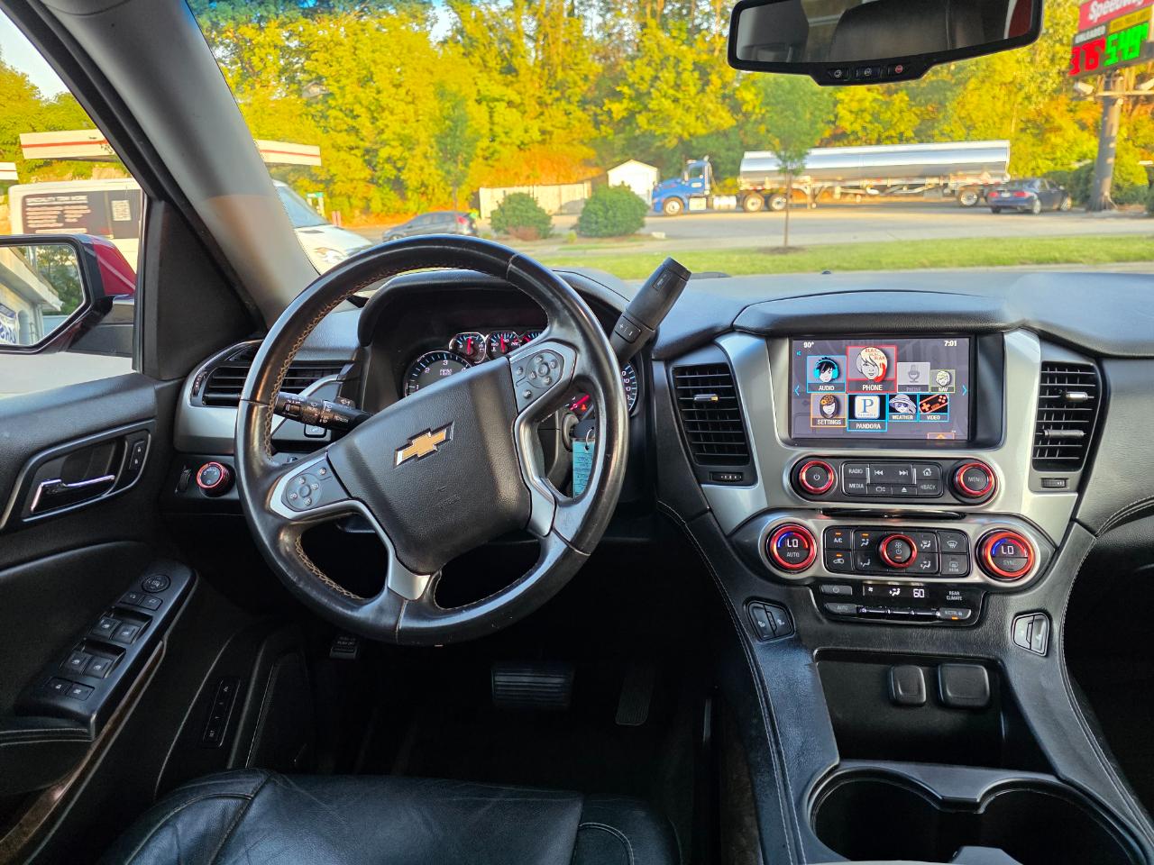 Chevrolet Suburban LT 1500 4WD 2015