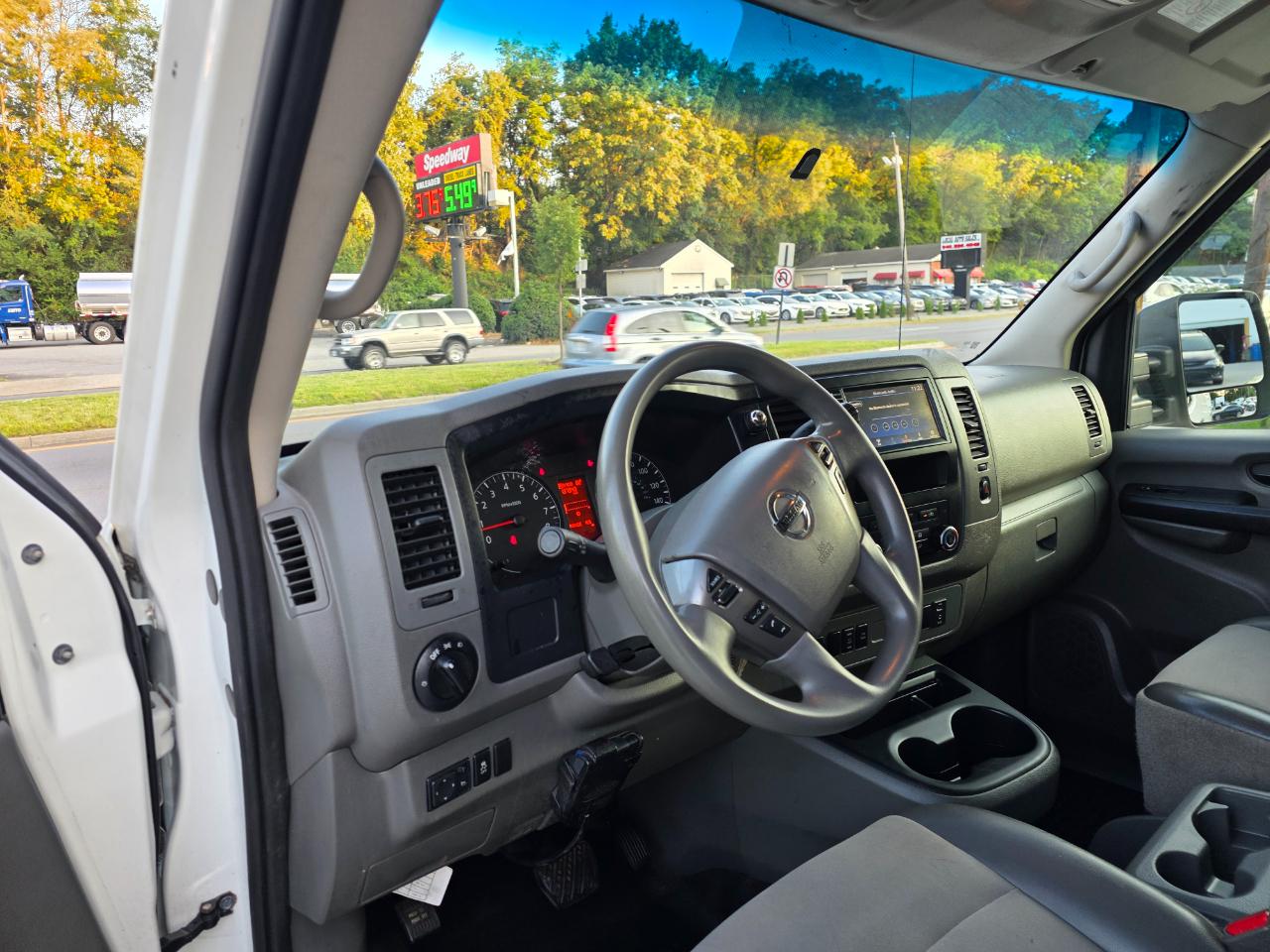 Nissan NV Cargo 2500 HD SV V8 High Roof 2020