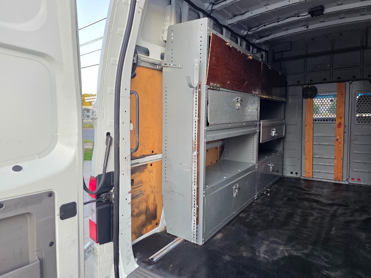 Nissan NV Cargo 2500 HD SV V8 High Roof 2020