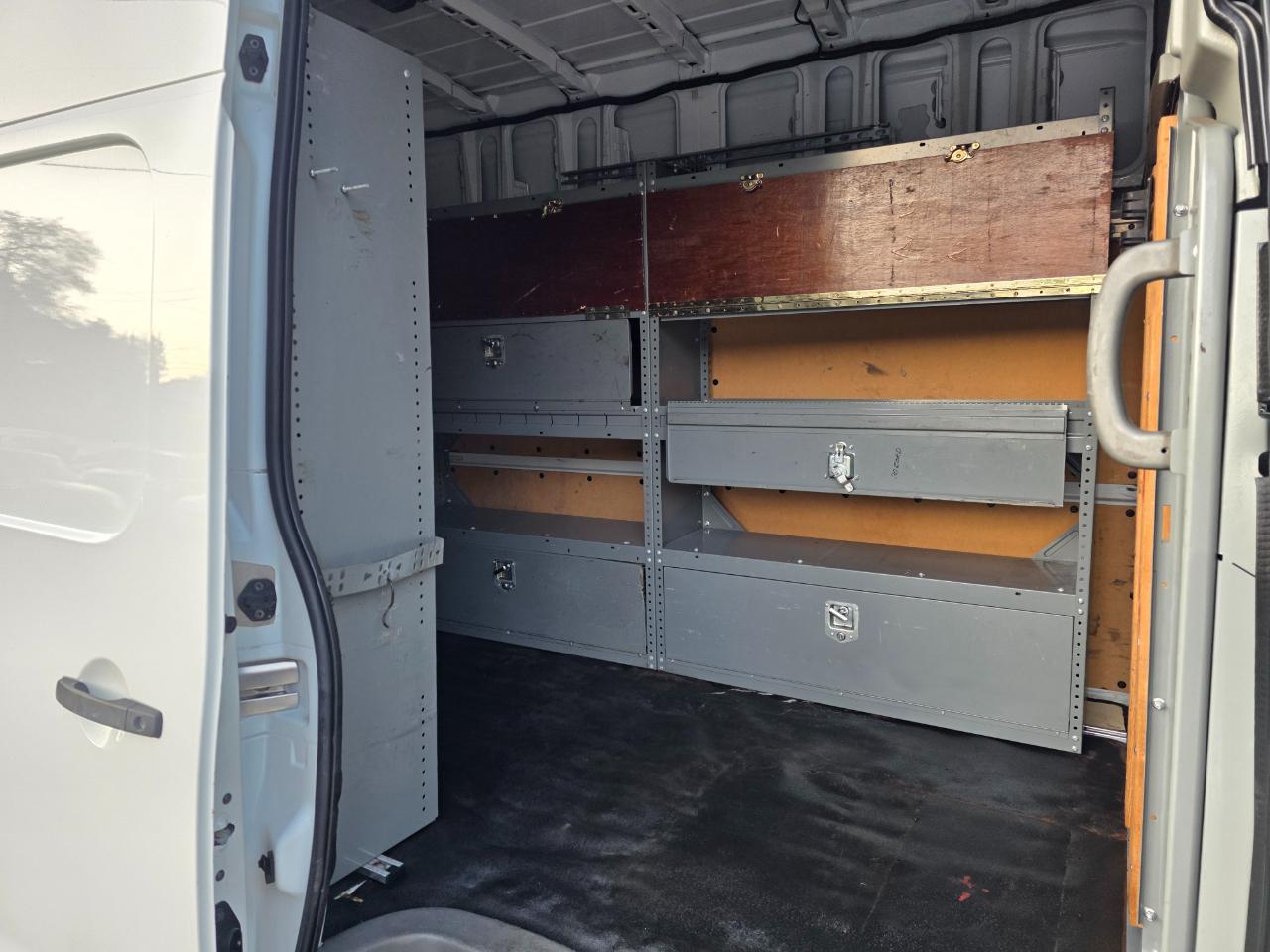 Nissan NV Cargo 2500 HD SV V8 High Roof 2020