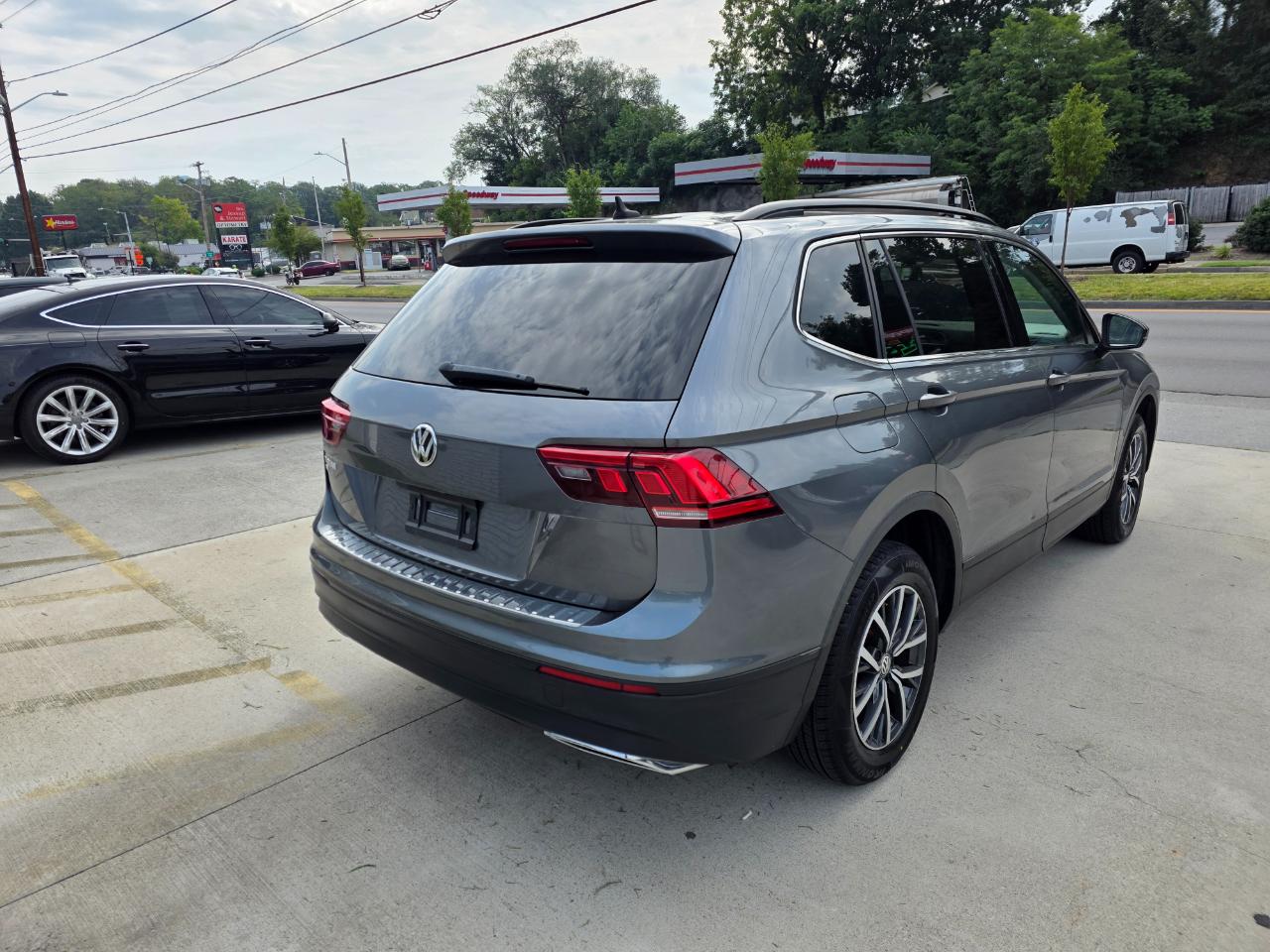 Volkswagen Tiguan SE 2019