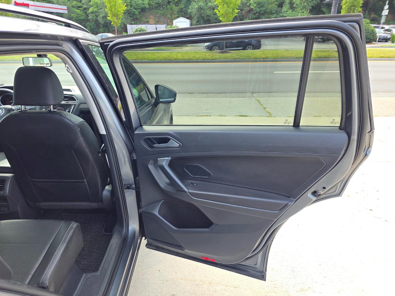 Volkswagen Tiguan SE 2019