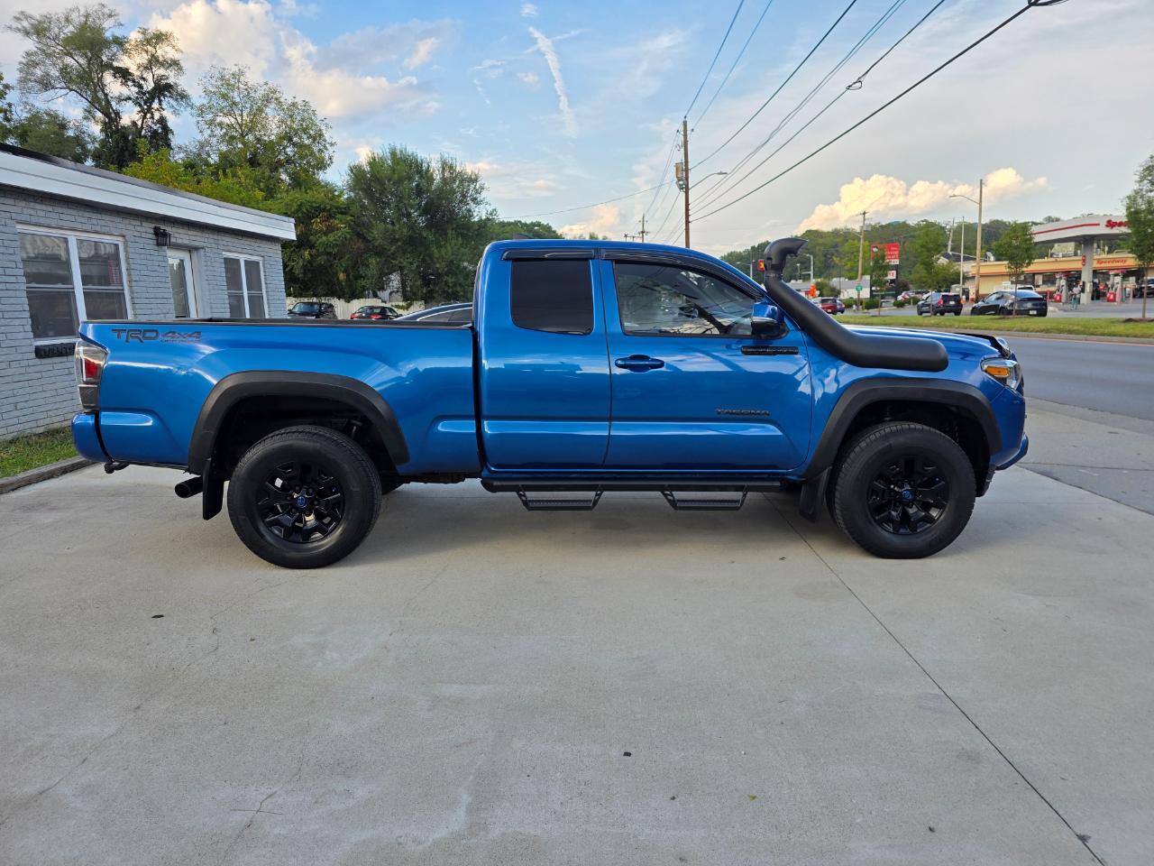 Toyota Tacoma  2016