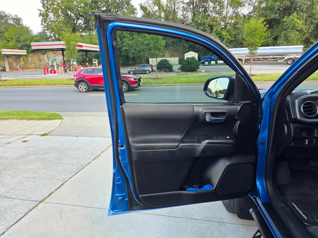 Toyota Tacoma  2016