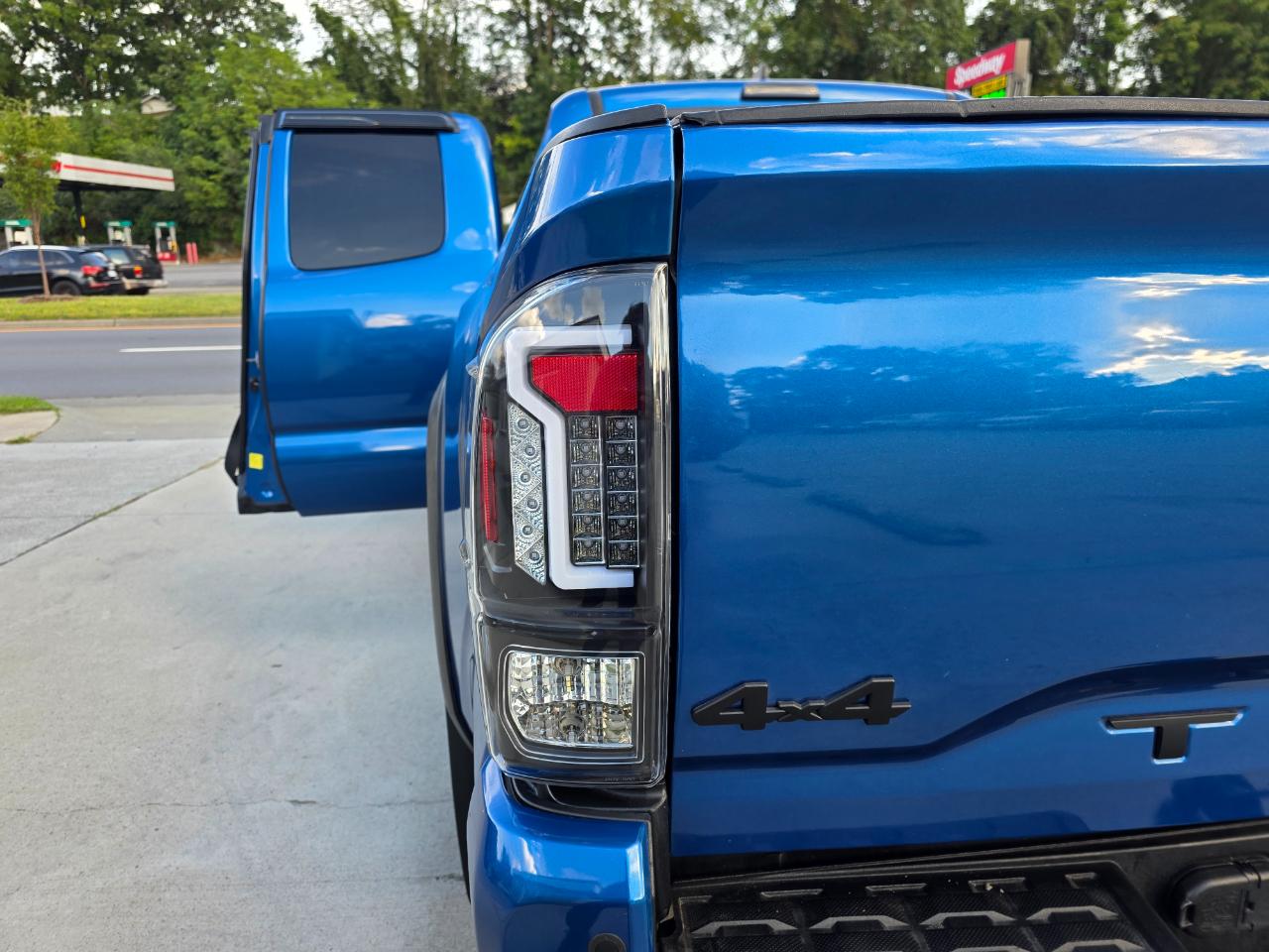 Toyota Tacoma  2016
