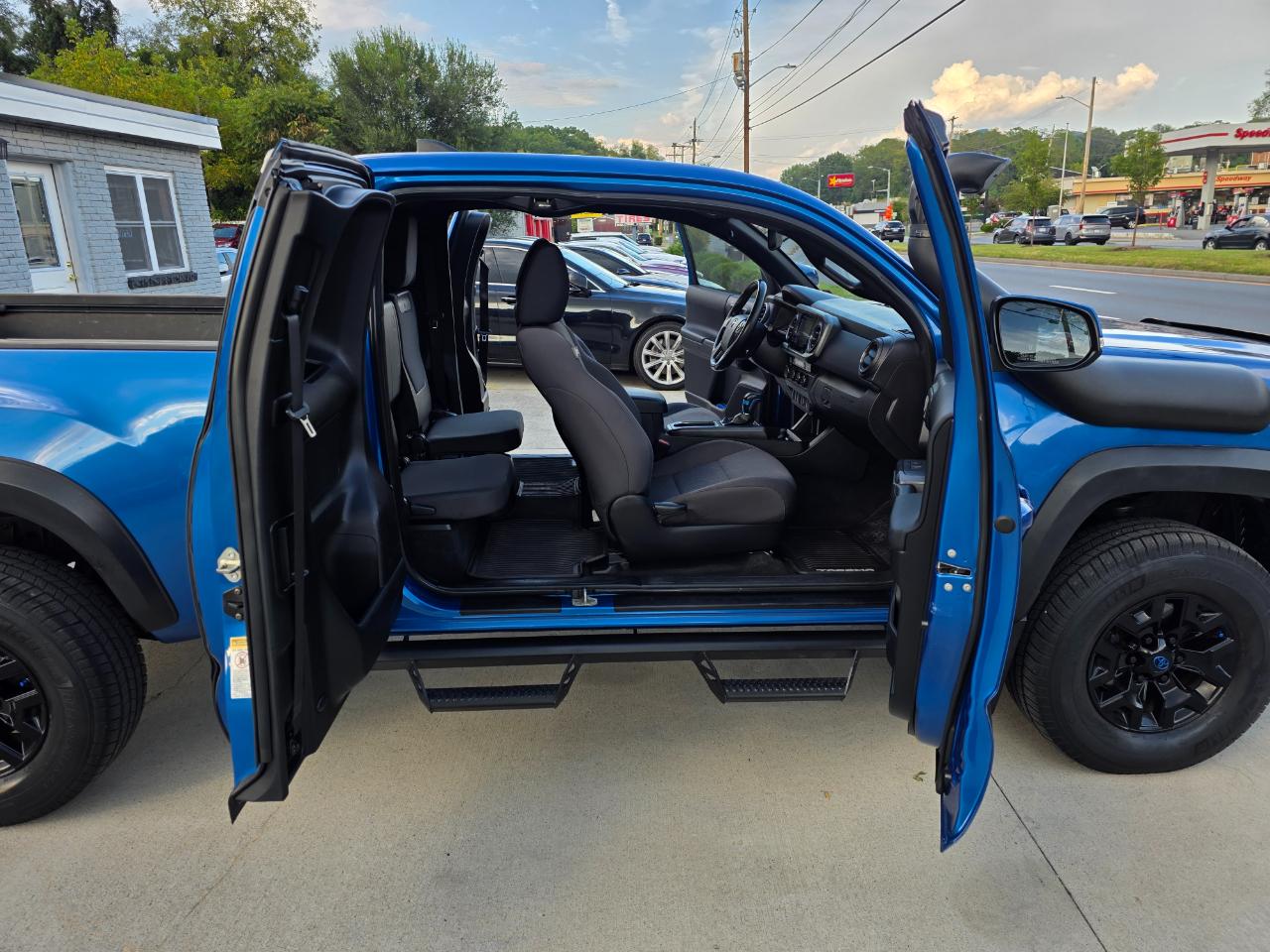 Toyota Tacoma  2016