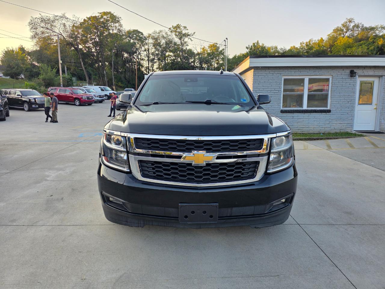 Chevrolet Suburban LT 4WD 2017