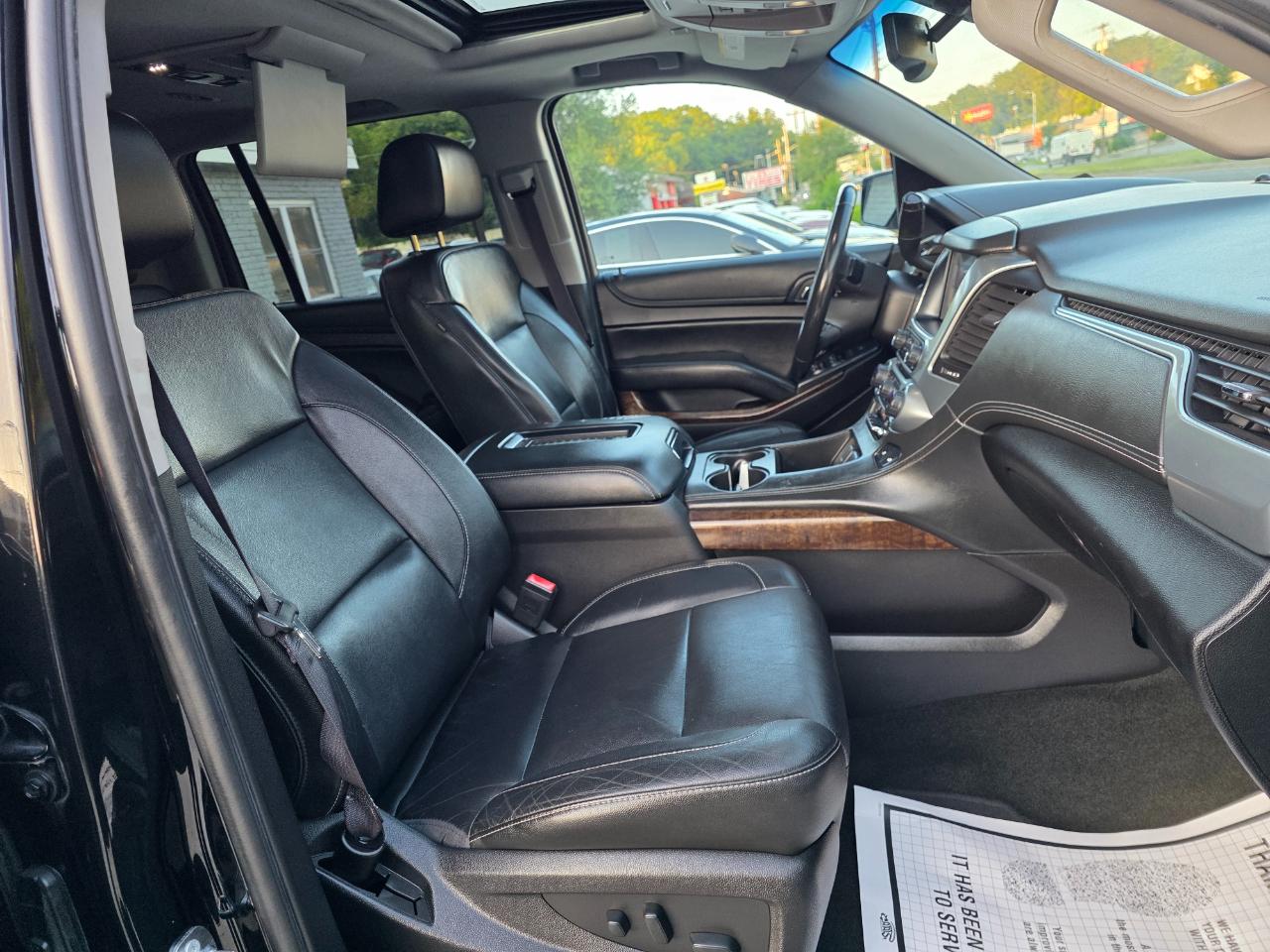 Chevrolet Suburban LT 4WD 2017