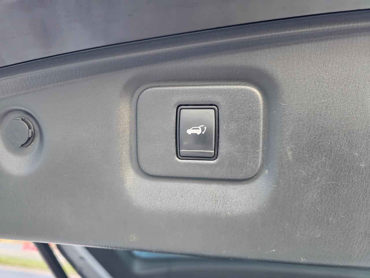 Nissan Pathfinder Platinum 4WD 2017