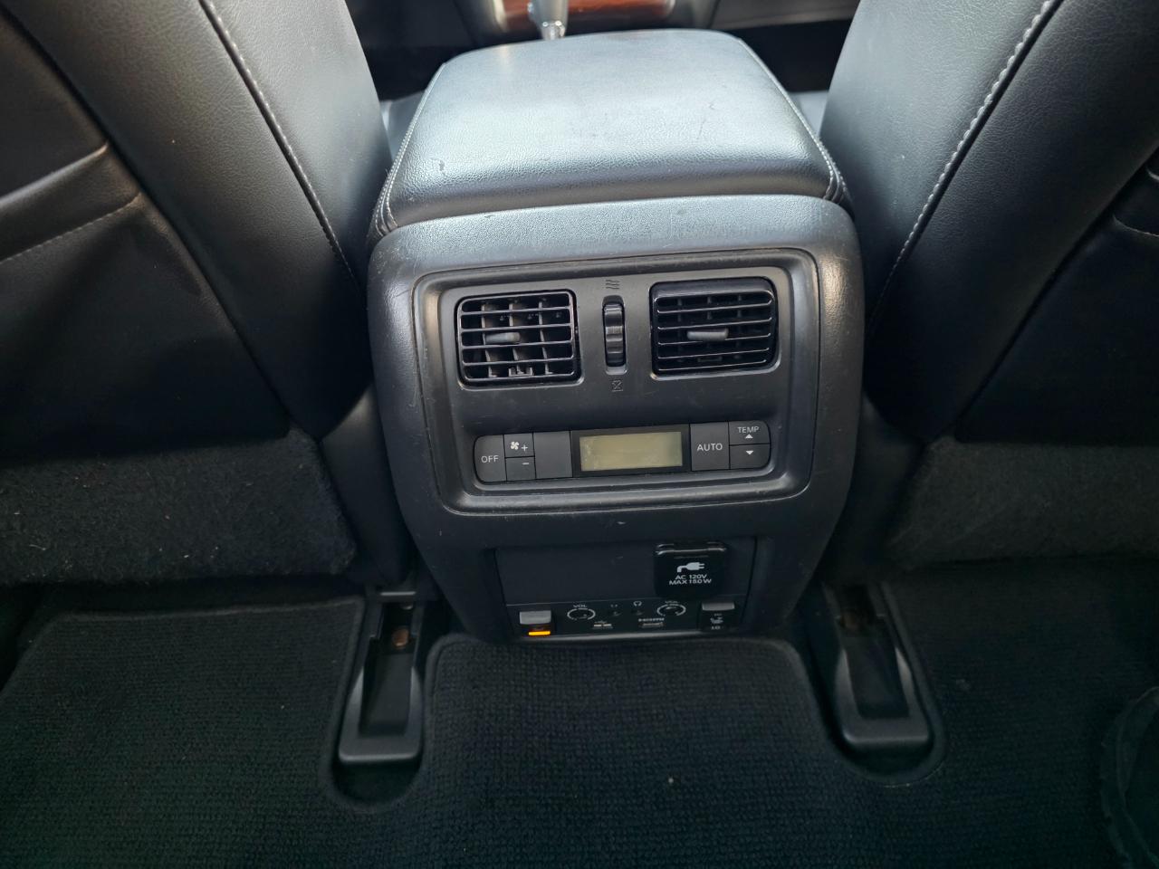 Nissan Pathfinder Platinum 4WD 2017