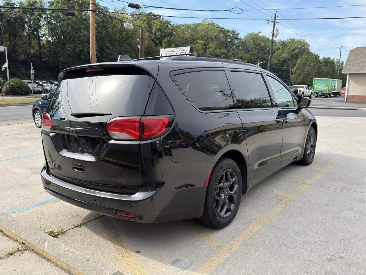 Chrysler Pacifica Touring-L 2018